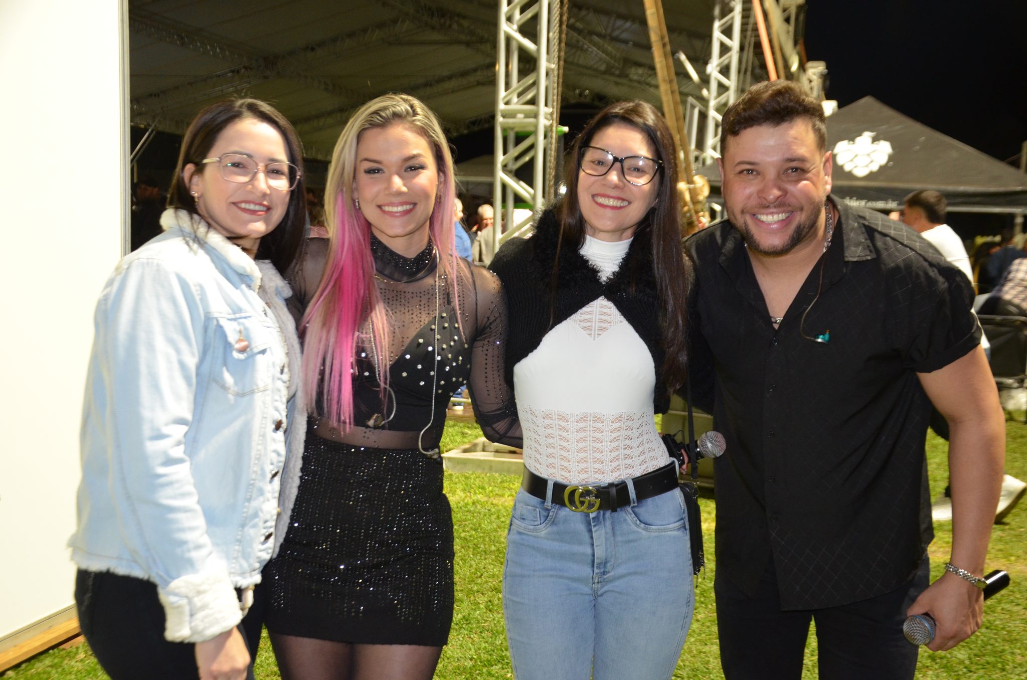 ExpoCaiçara - Sexta-Feira, 15