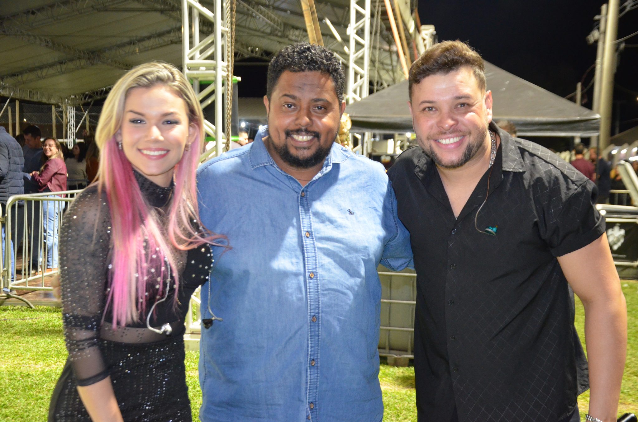 ExpoCaiçara - Sexta-Feira, 15