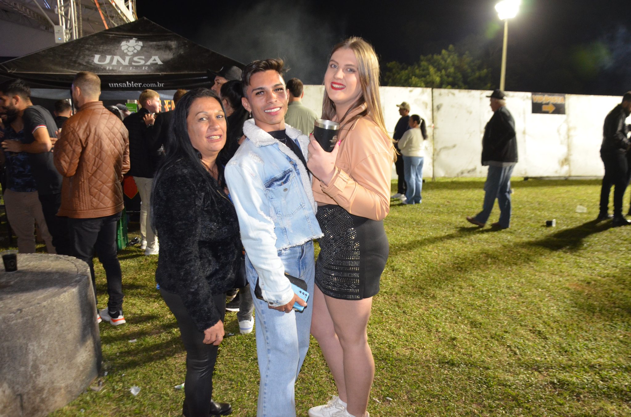ExpoCaiçara - Sexta-Feira, 15