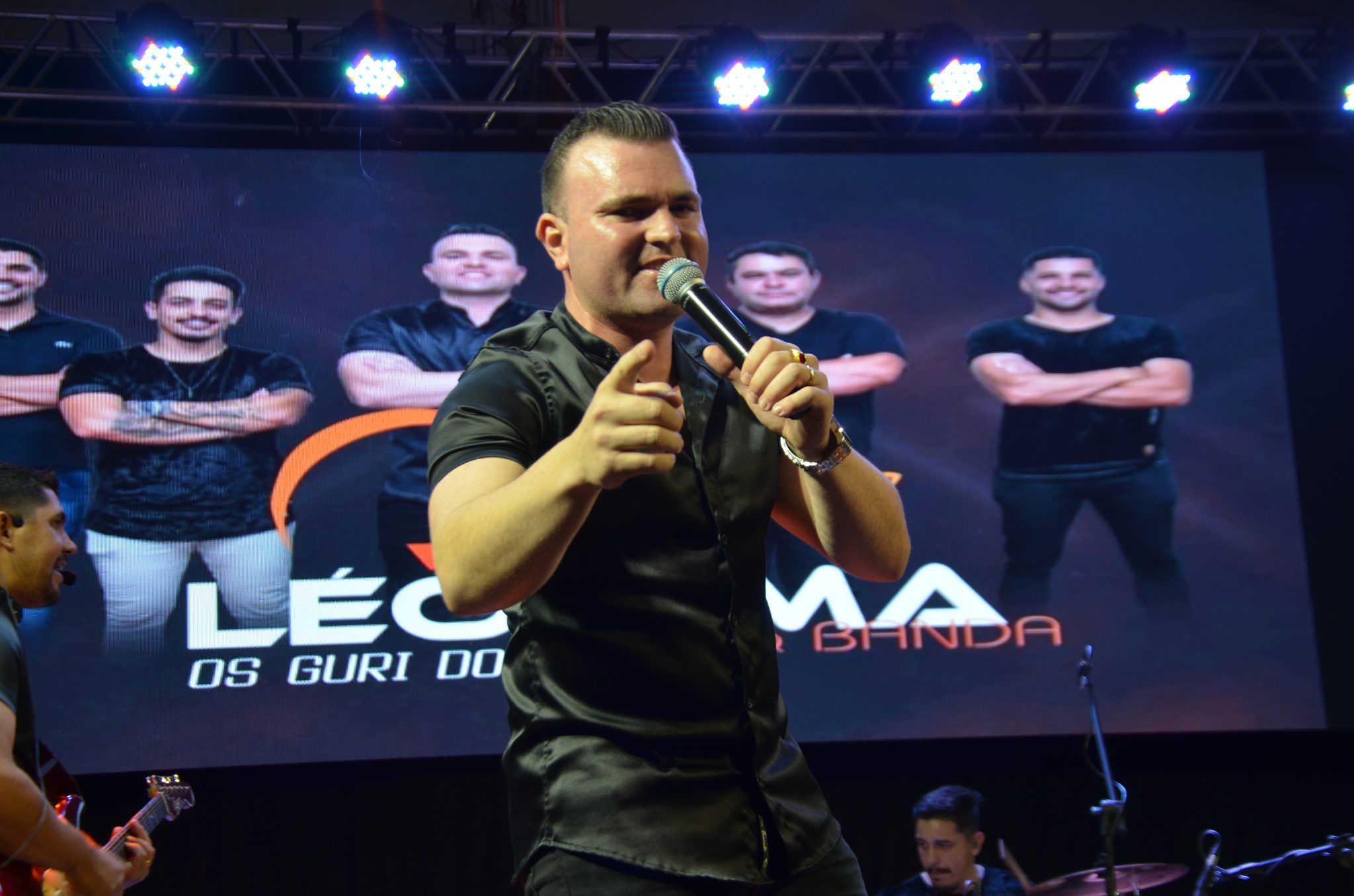 ExpoCaiçara - Sexta-Feira, 15