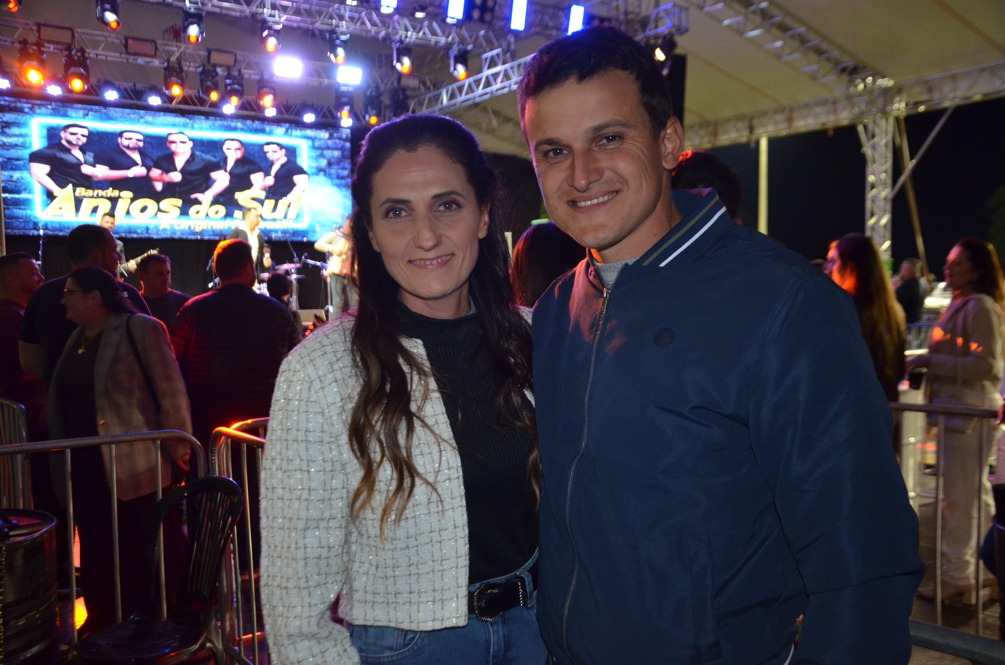 ExpoCaiçara - Sexta-Feira, 15