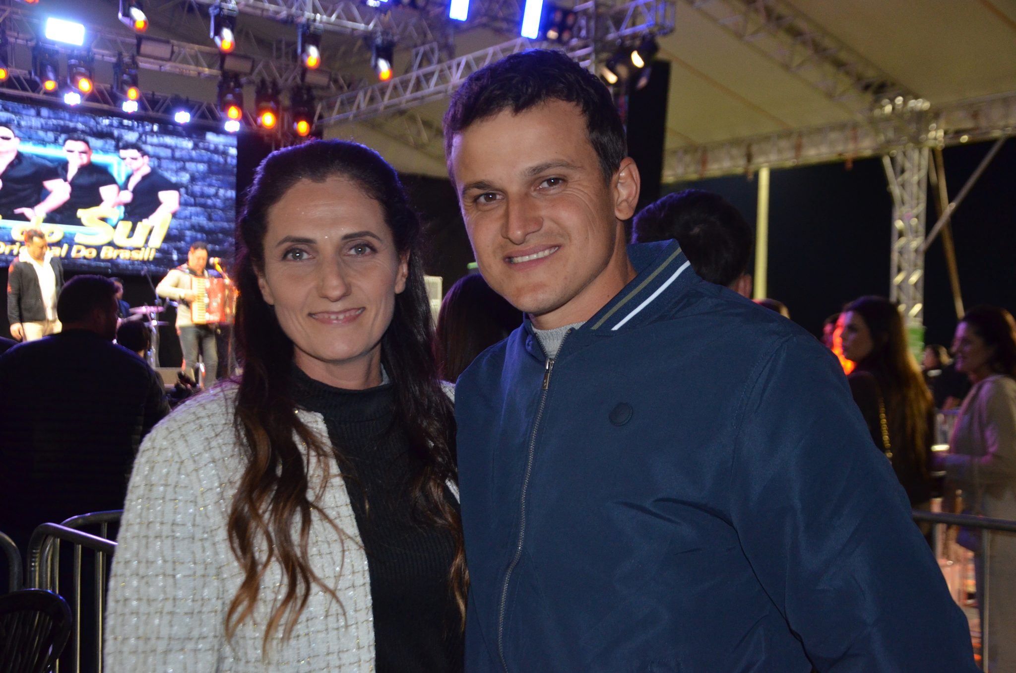 ExpoCaiçara - Sexta-Feira, 15