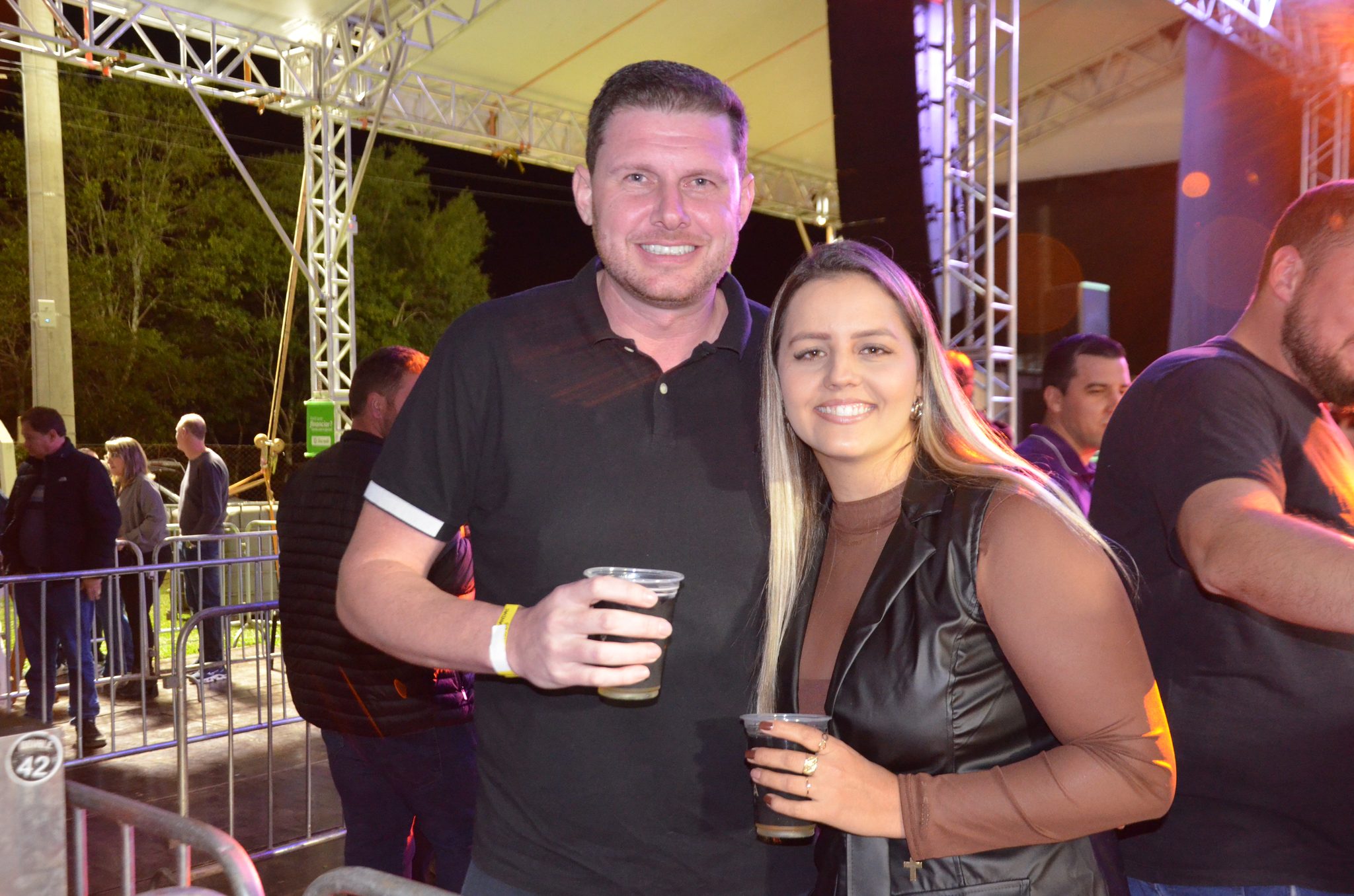 ExpoCaiçara - Sexta-Feira, 15