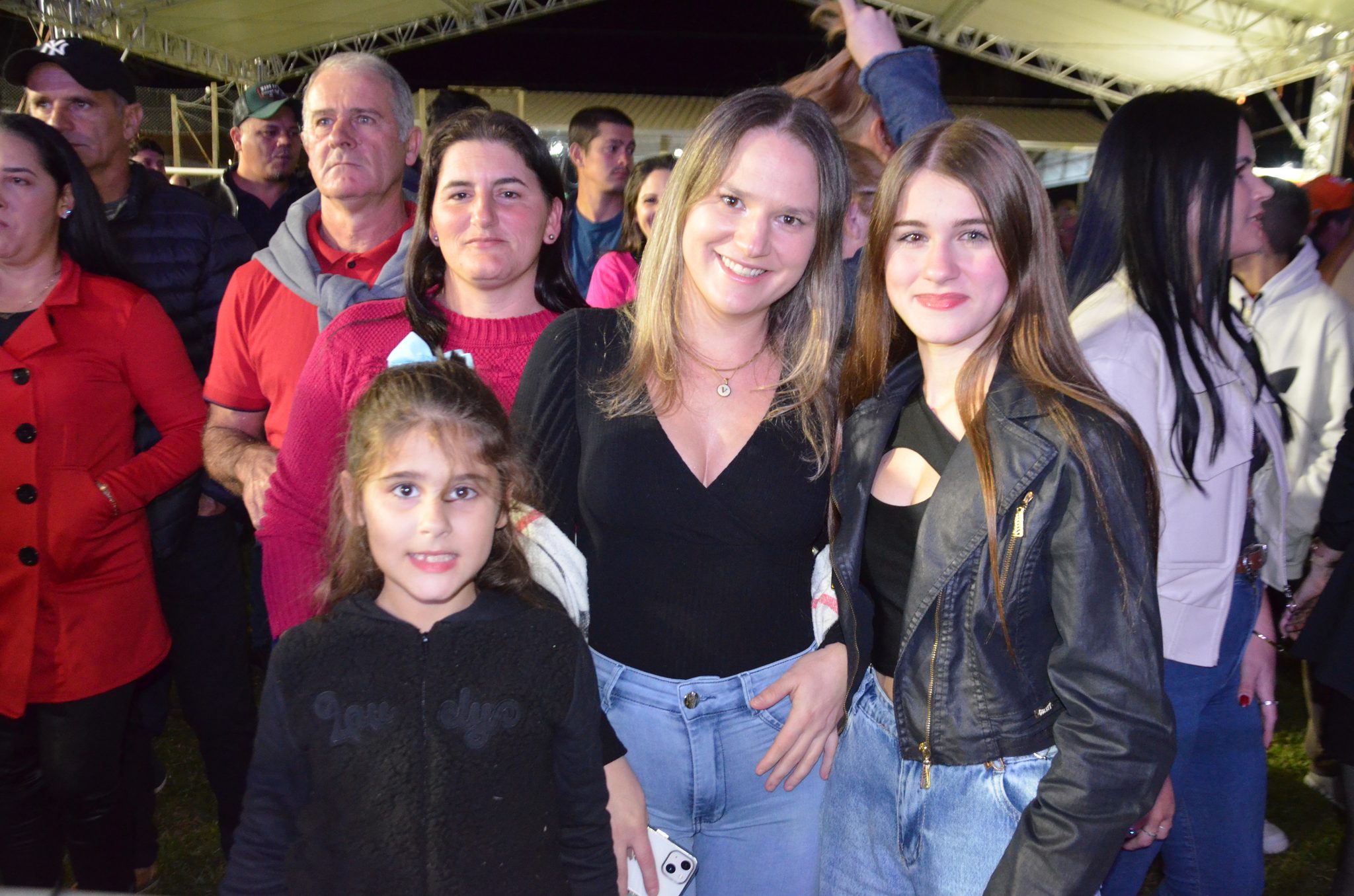 ExpoCaiçara - Sexta-Feira, 15