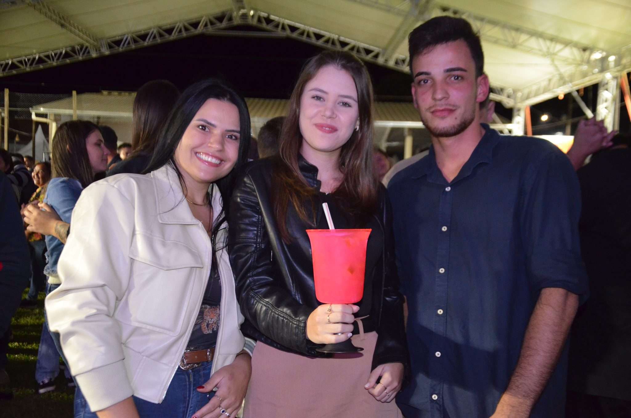 ExpoCaiçara - Sexta-Feira, 15