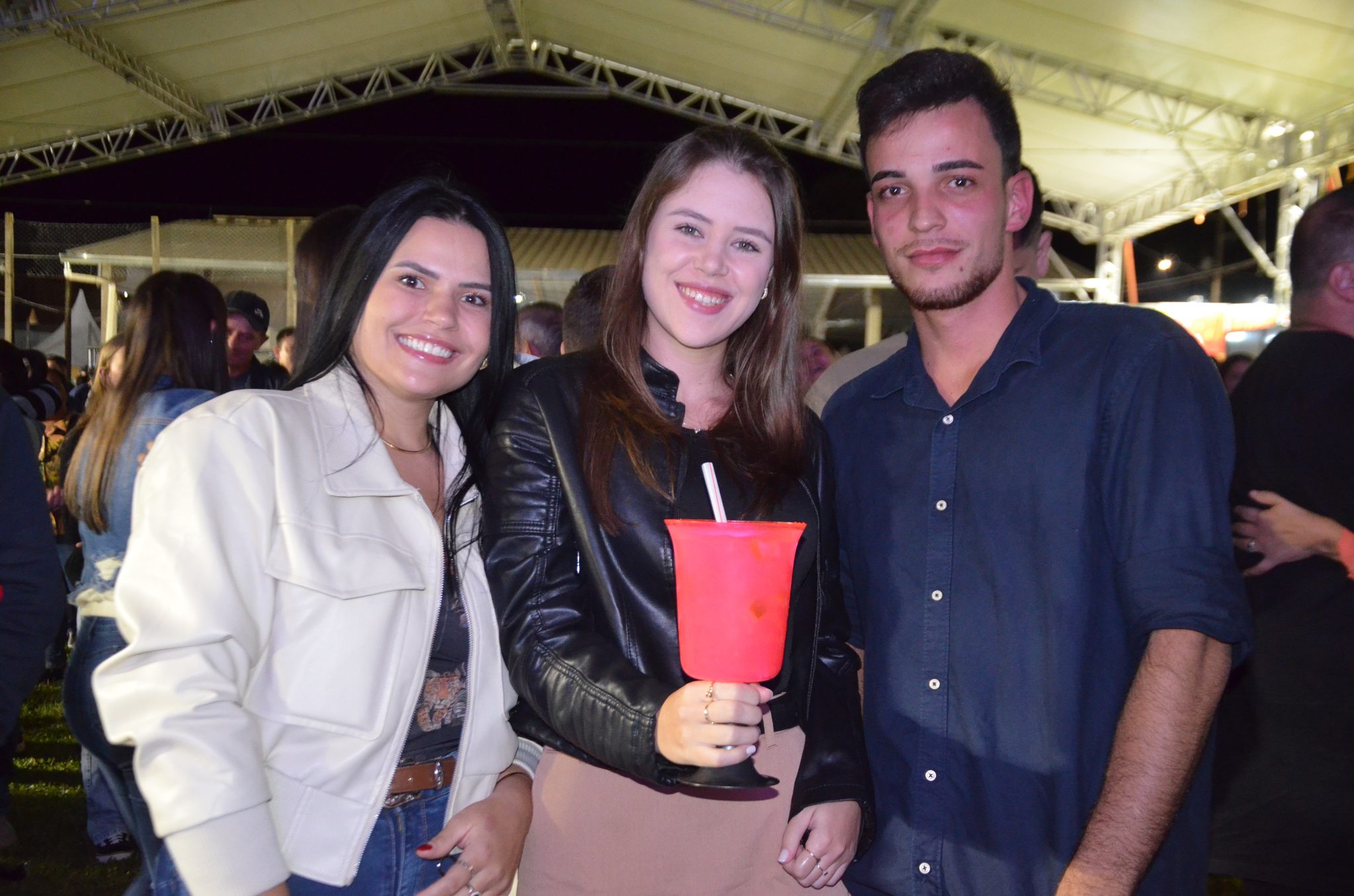 ExpoCaiçara - Sexta-Feira, 15