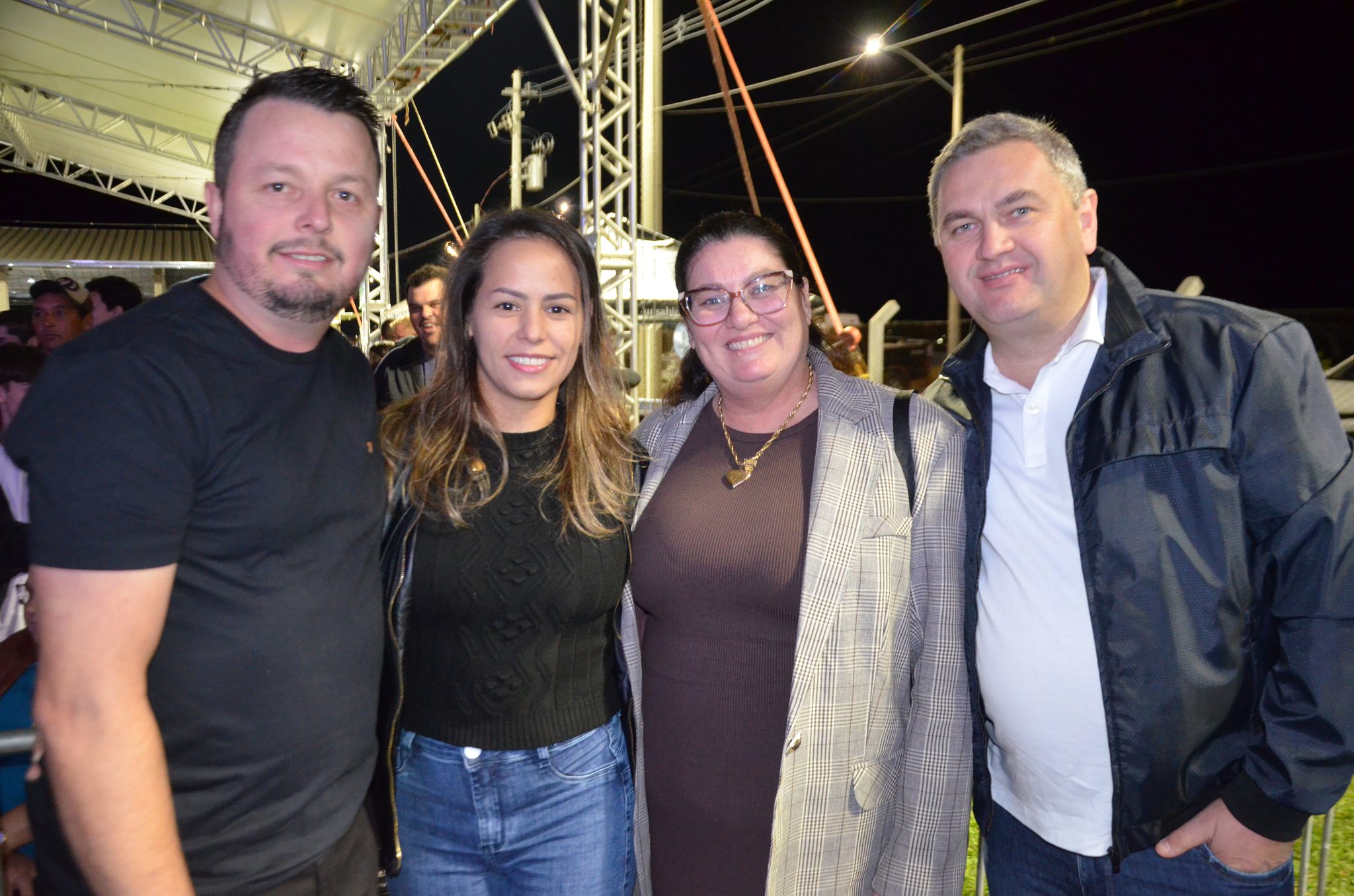 ExpoCaiçara - Sexta-Feira, 15