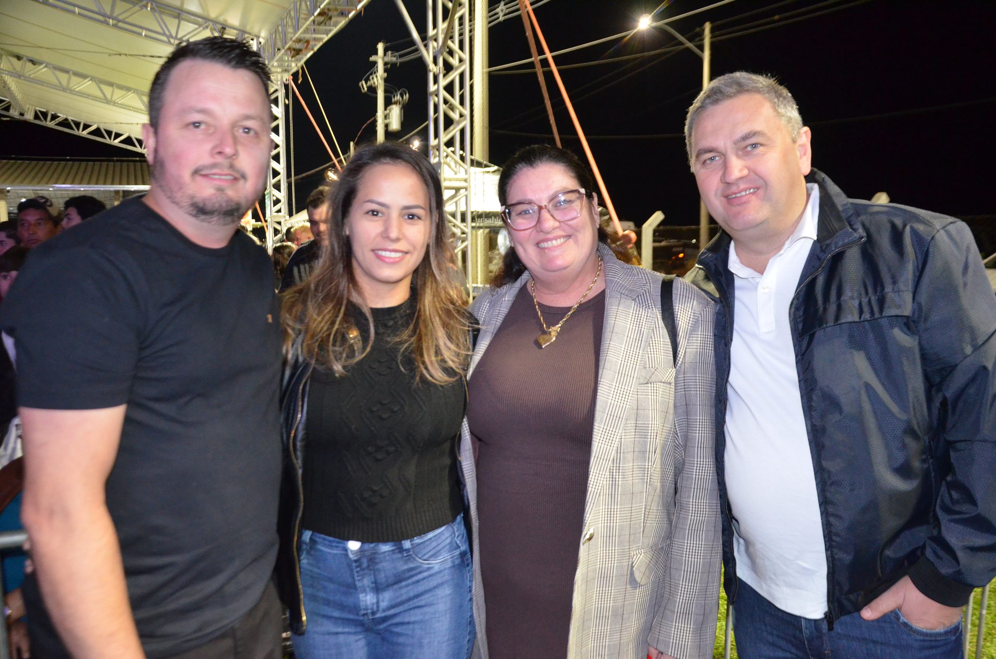 ExpoCaiçara - Sexta-Feira, 15