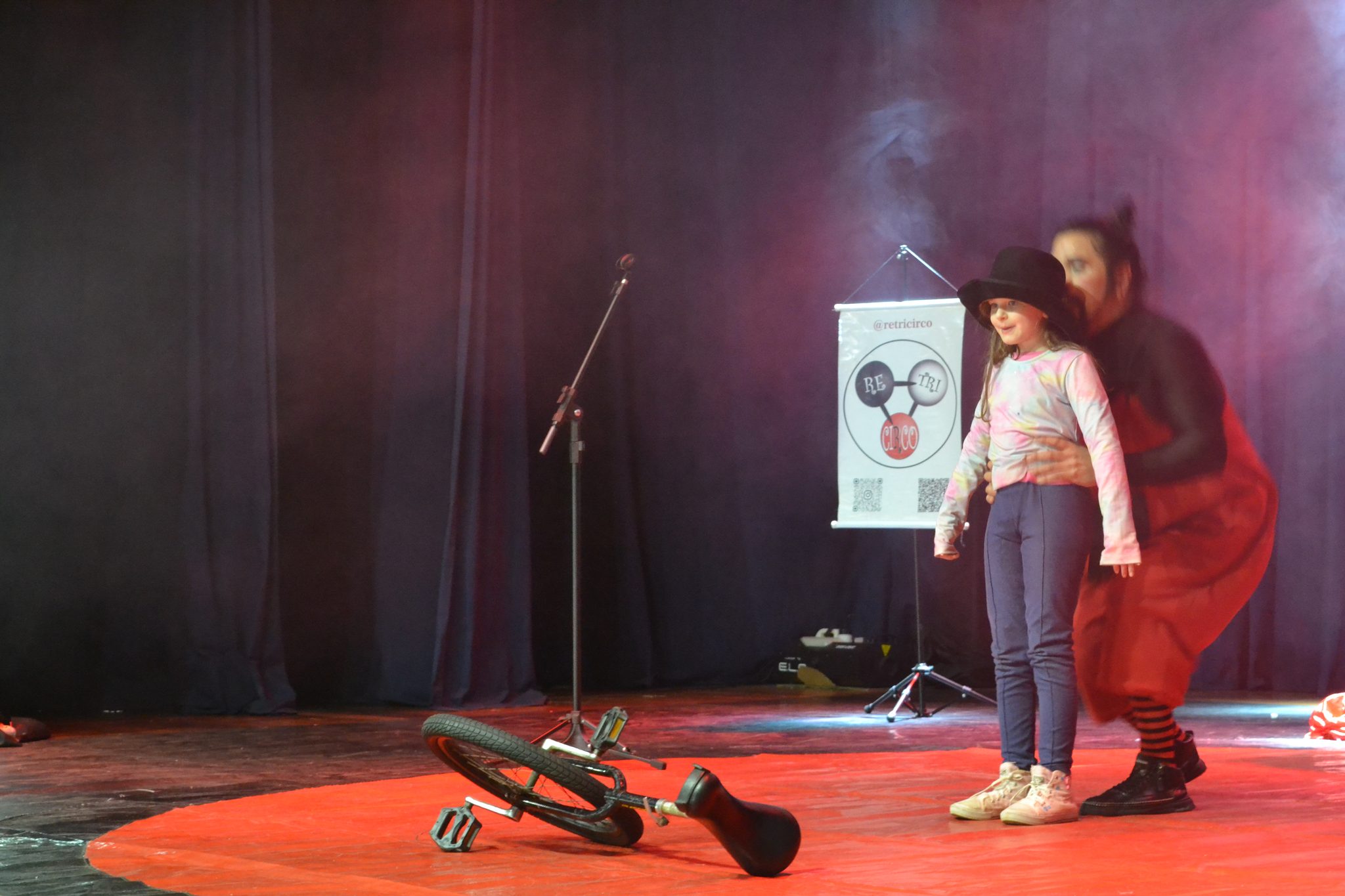 Festival Atena - "Circo de Bolso" (26/06)