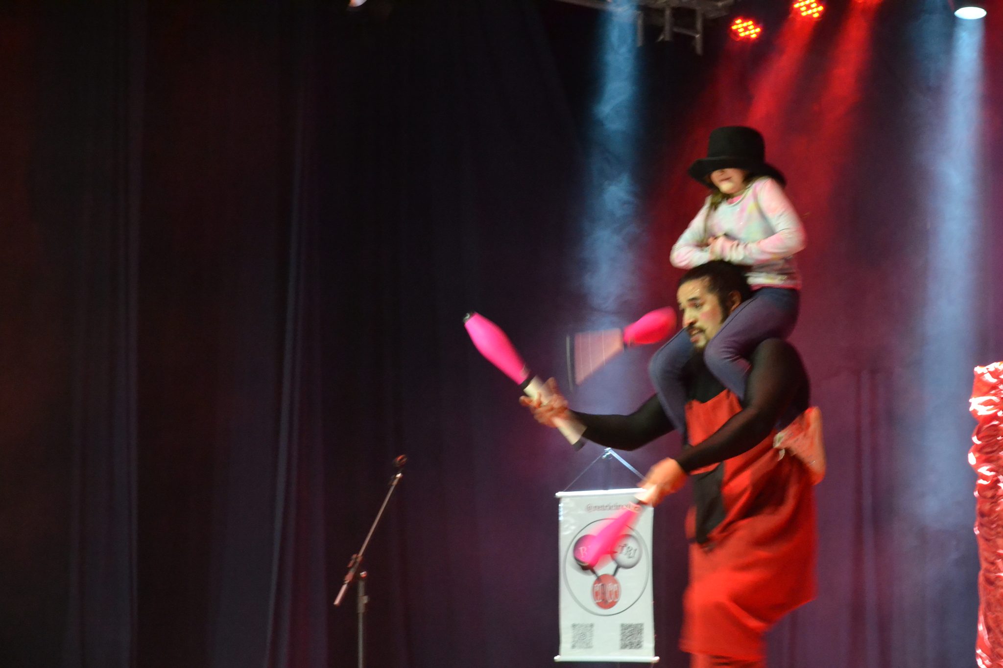 Festival Atena - "Circo de Bolso" (26/06)