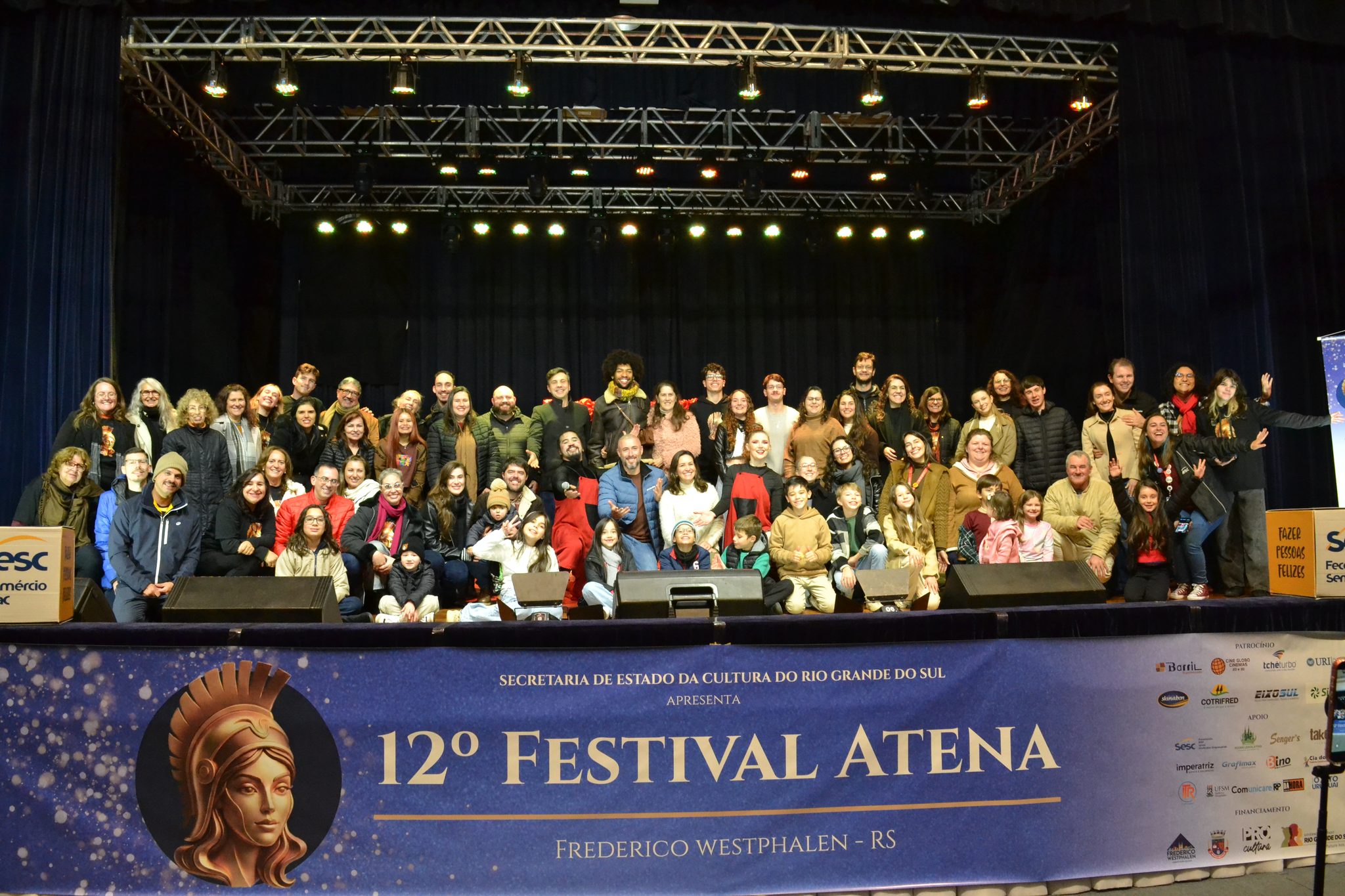 Festival Atena - "Circo de Bolso" (26/06)
