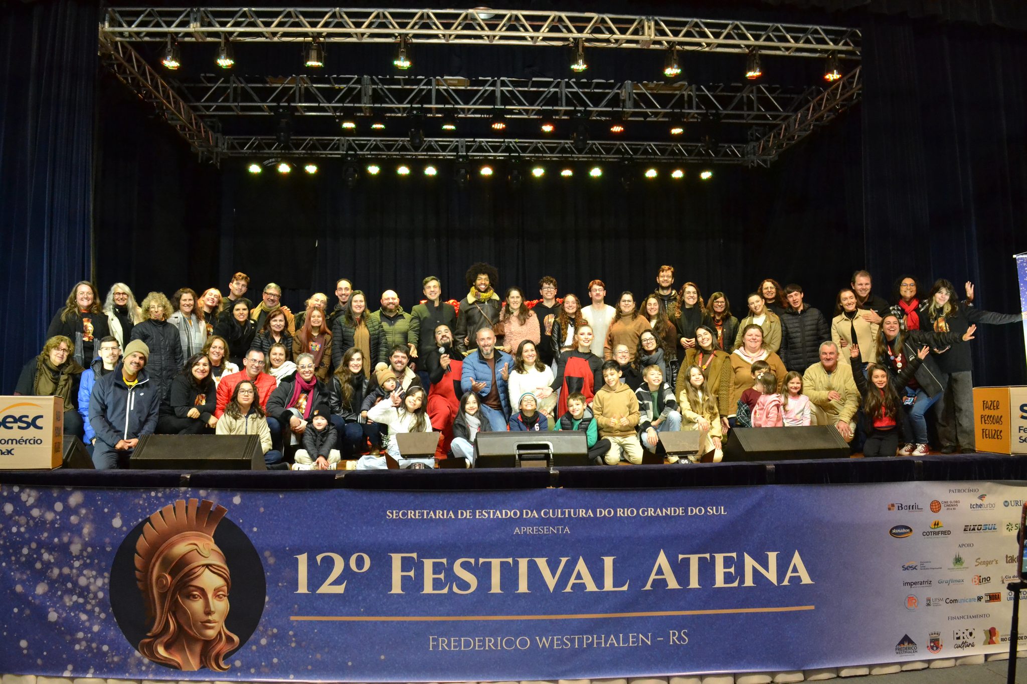 Festival Atena - "Circo de Bolso" (26/06)