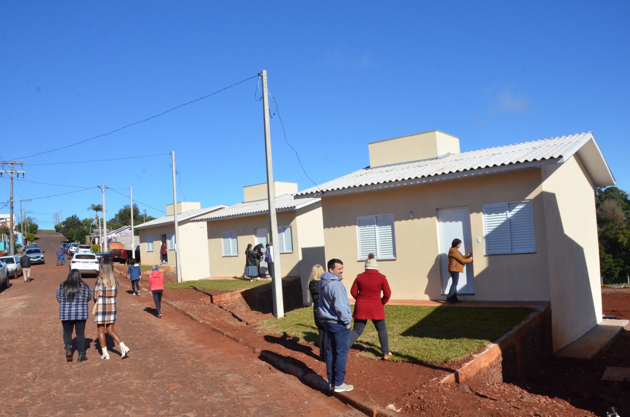 Dois Irmãos das Missões entrega 20 moradias em parceria com Governo do RS