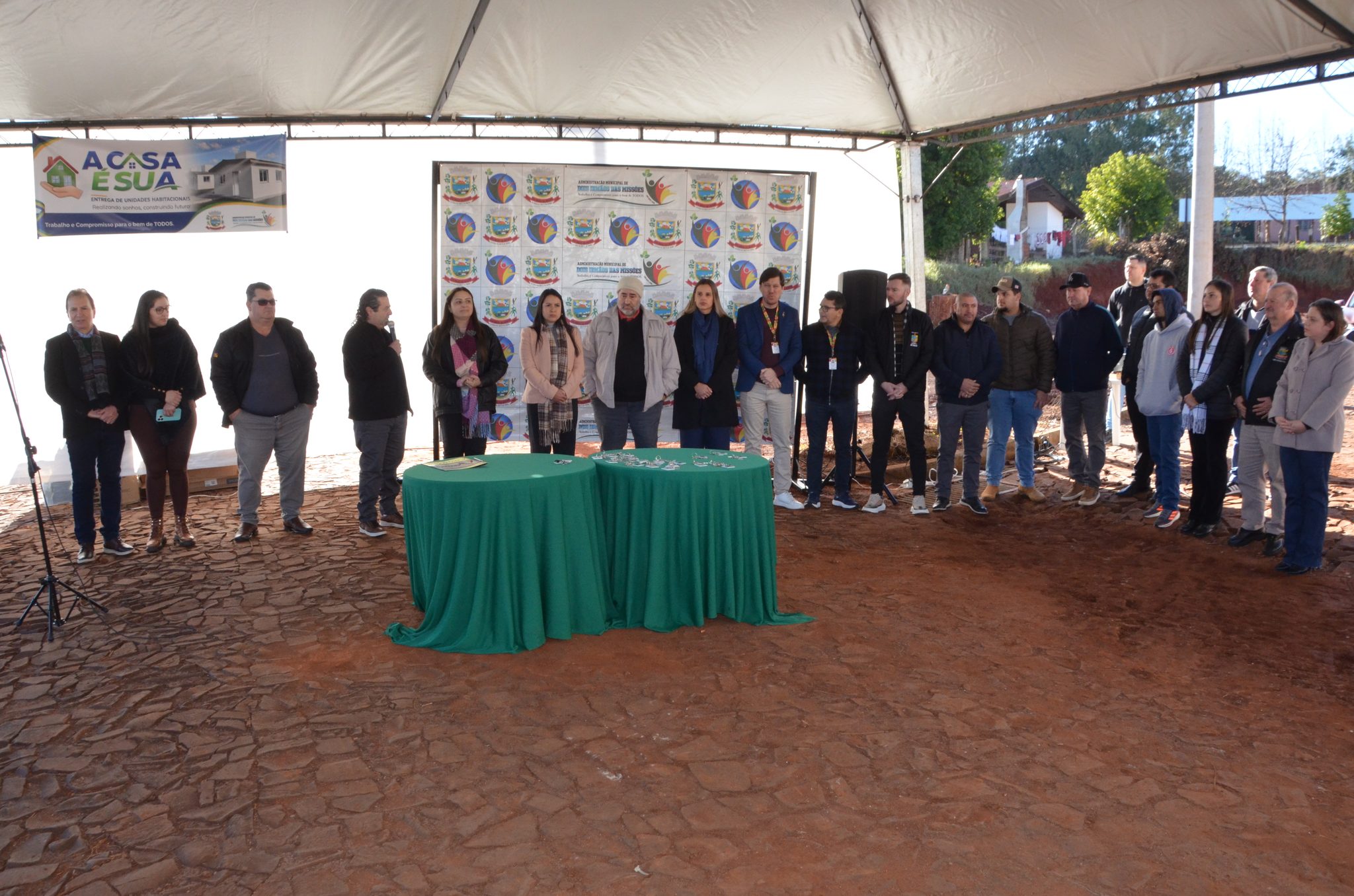 Dois Irmãos das Missões entrega 20 moradias em parceria com Governo do RS