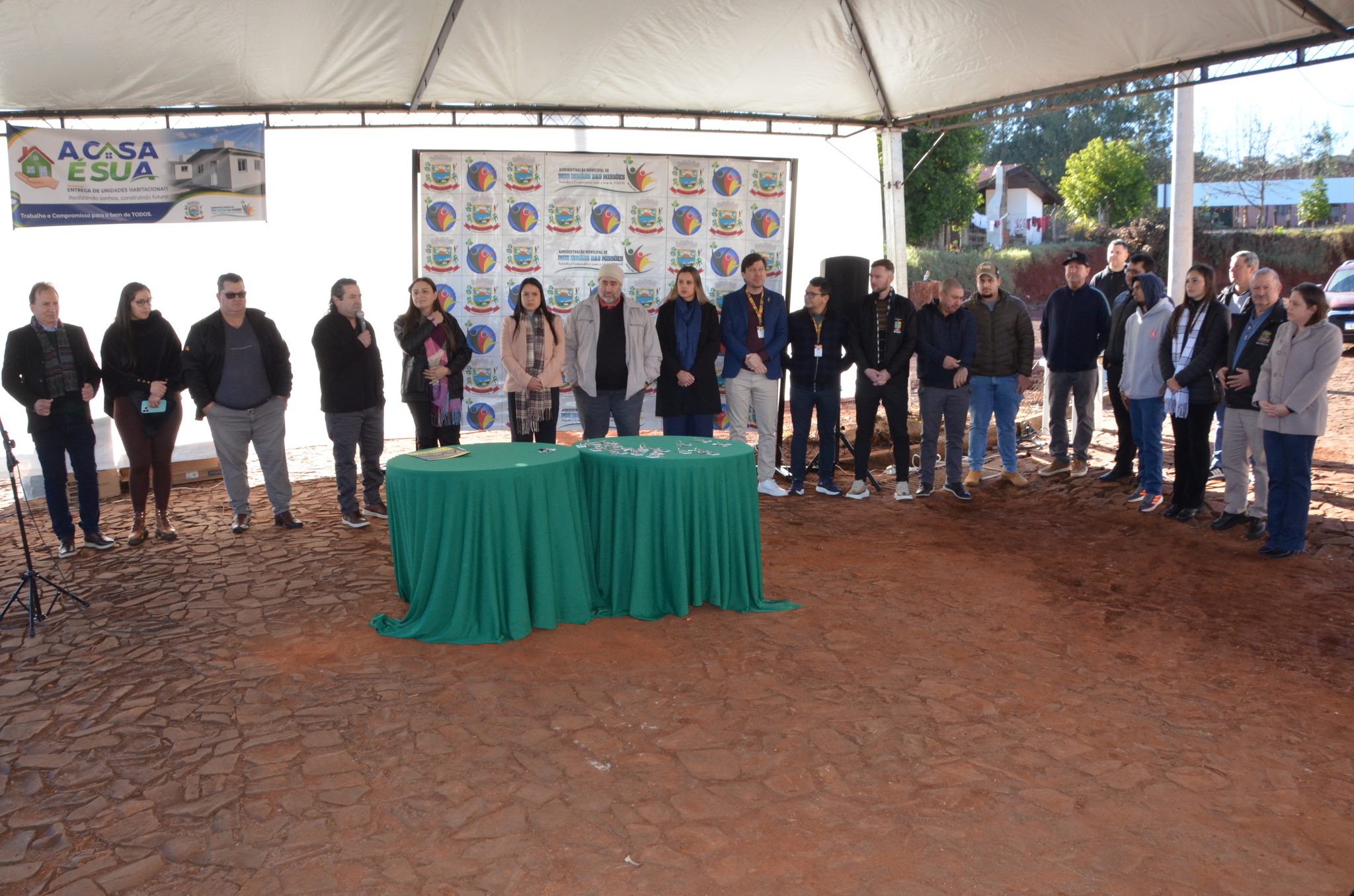 Dois Irmãos das Missões entrega 20 moradias em parceria com Governo do RS