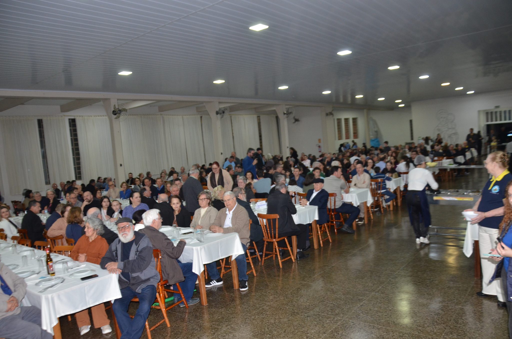 Aniversário de Ordenação Episcopal do Bispo Paroquial Dom Antônio