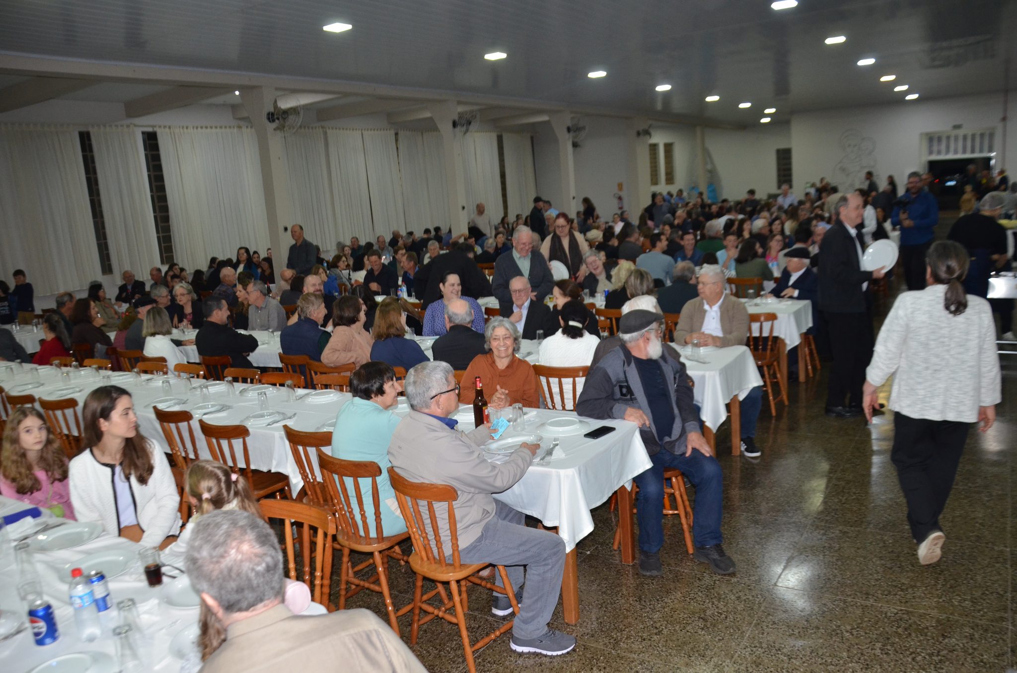 Aniversário de Ordenação Episcopal do Bispo Paroquial Dom Antônio