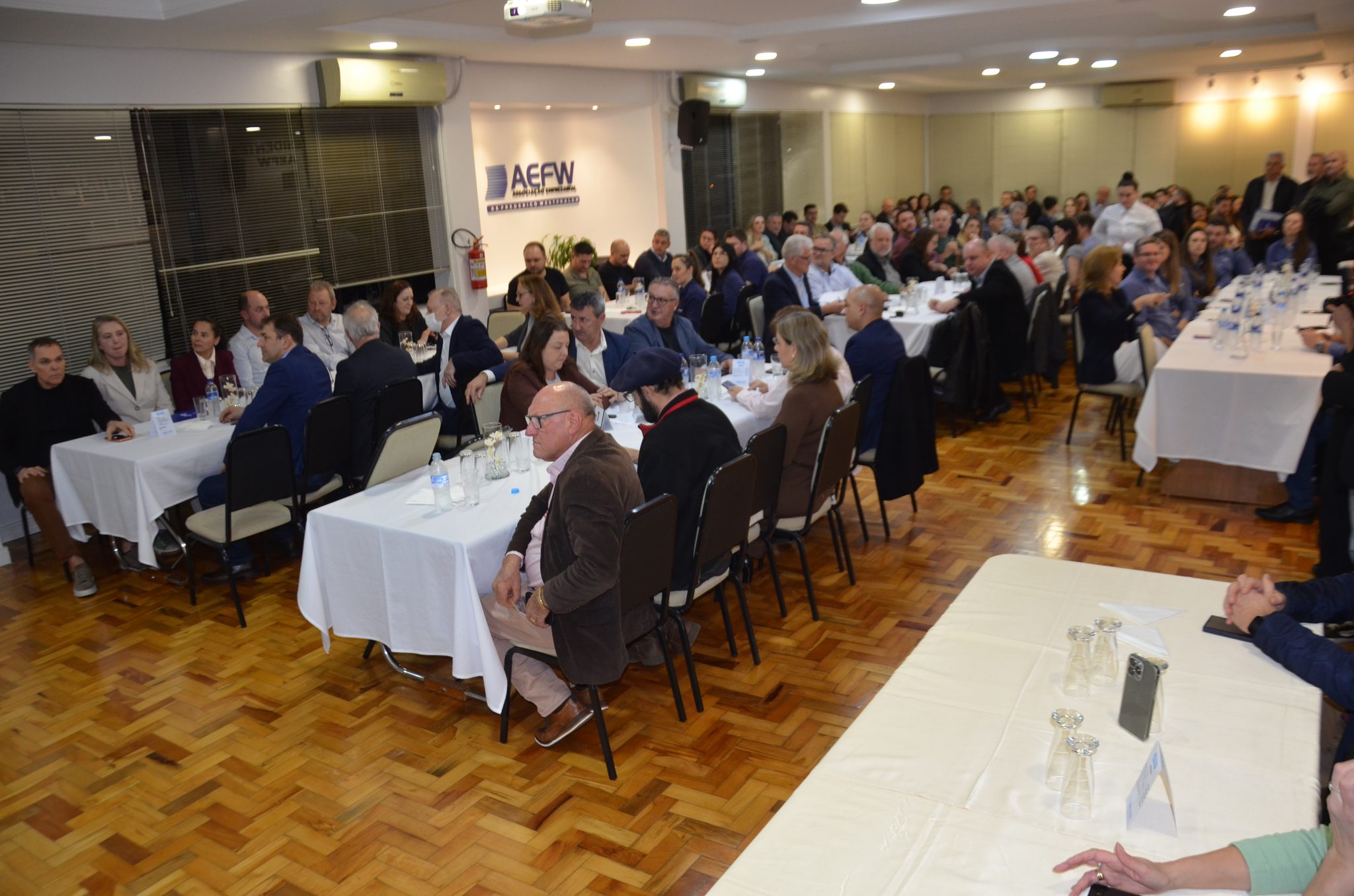 FW - Fórum das ACIs e No Tom da Conversa com Norberto Ortigara