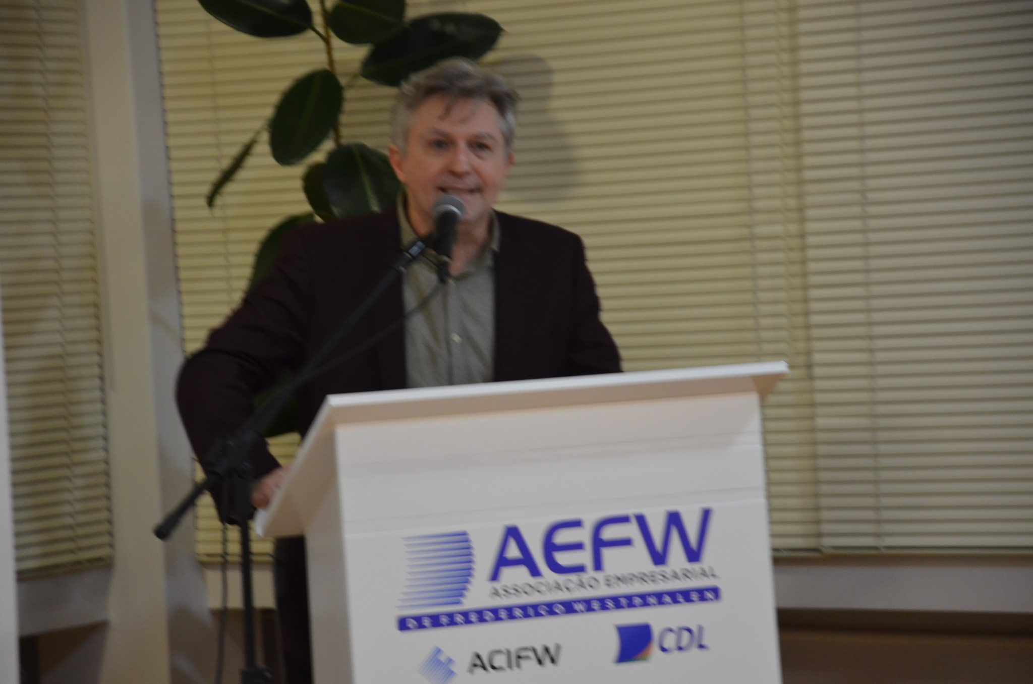 FW - Fórum das ACIs e No Tom da Conversa com Norberto Ortigara