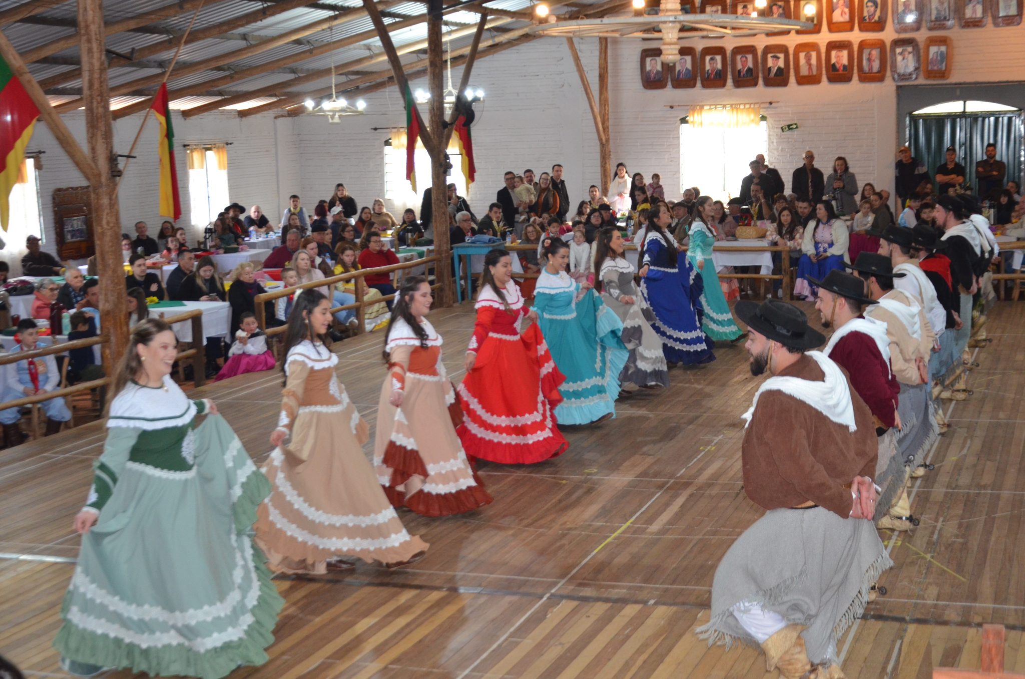FW - 53 anos do CTG Rodeio da Querência