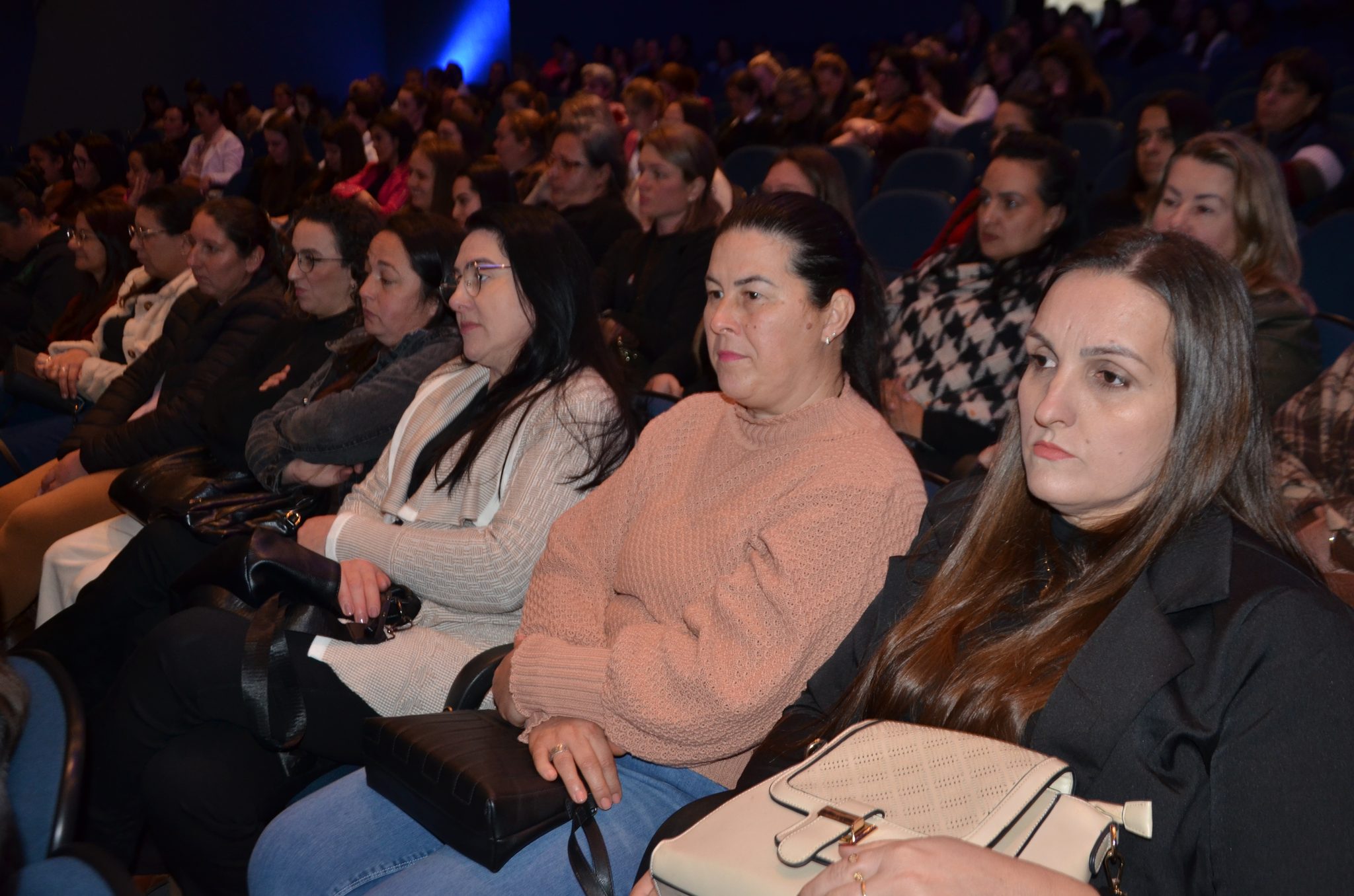 FW - Agosto Lilás: As Vozes das Mulheres da Amzop