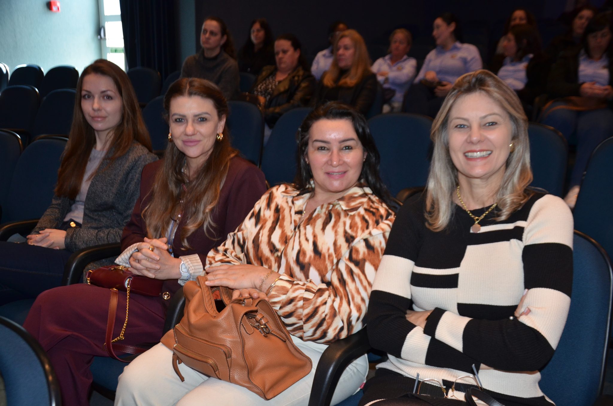 FW - Agosto Lilás: As Vozes das Mulheres da Amzop