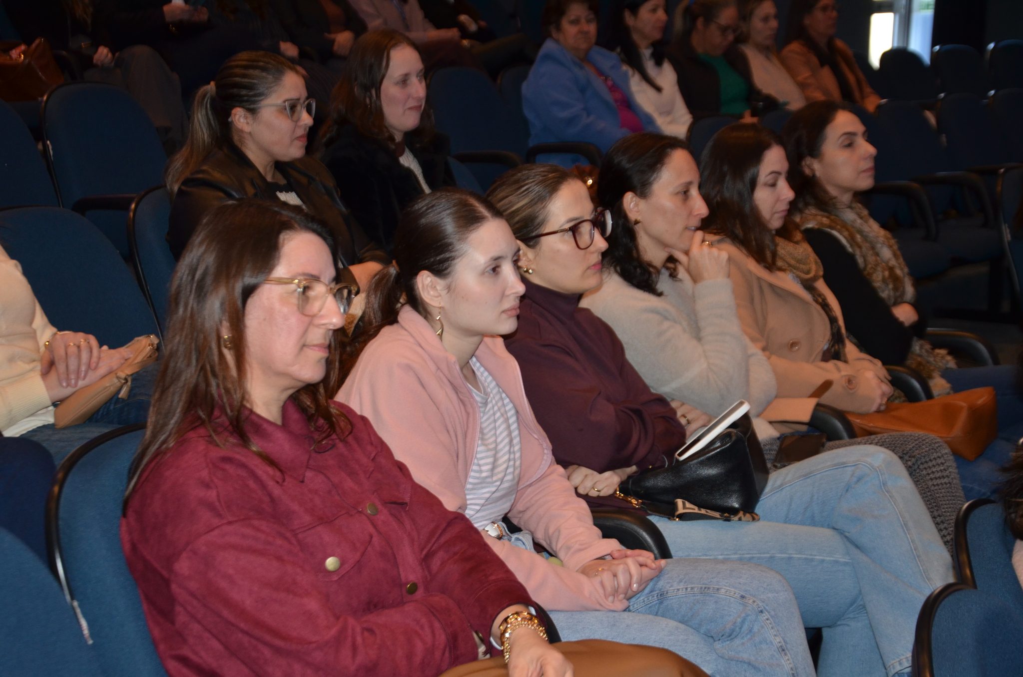 FW - Agosto Lilás: As Vozes das Mulheres da Amzop