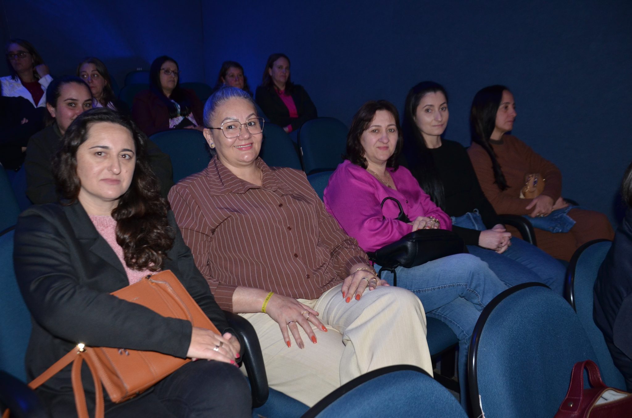 FW - Agosto Lilás: As Vozes das Mulheres da Amzop