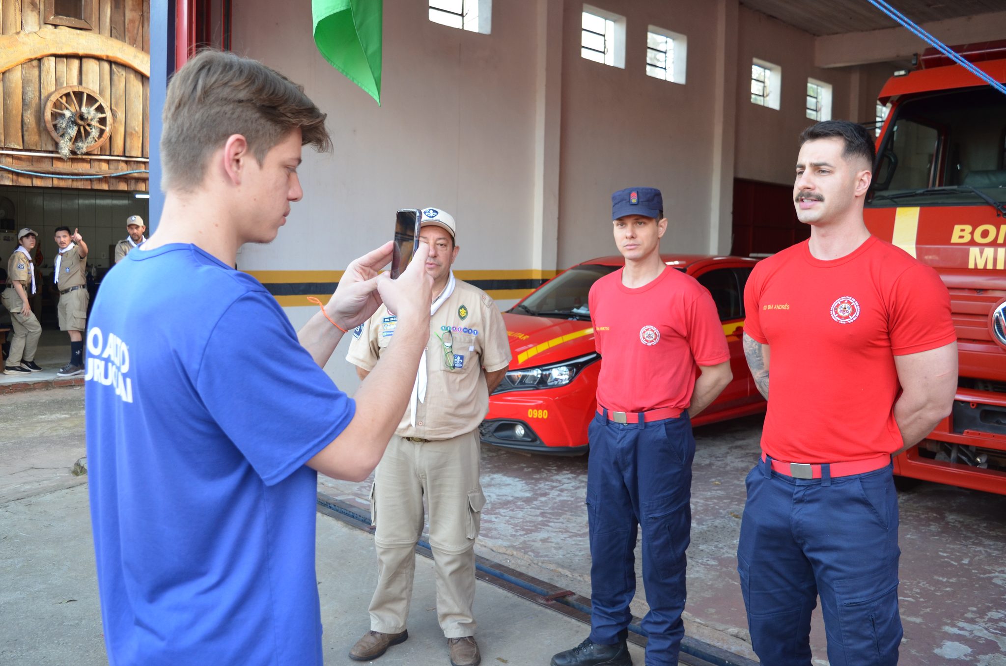 Curso dos escoteiros com o Corpo de Bombeiros