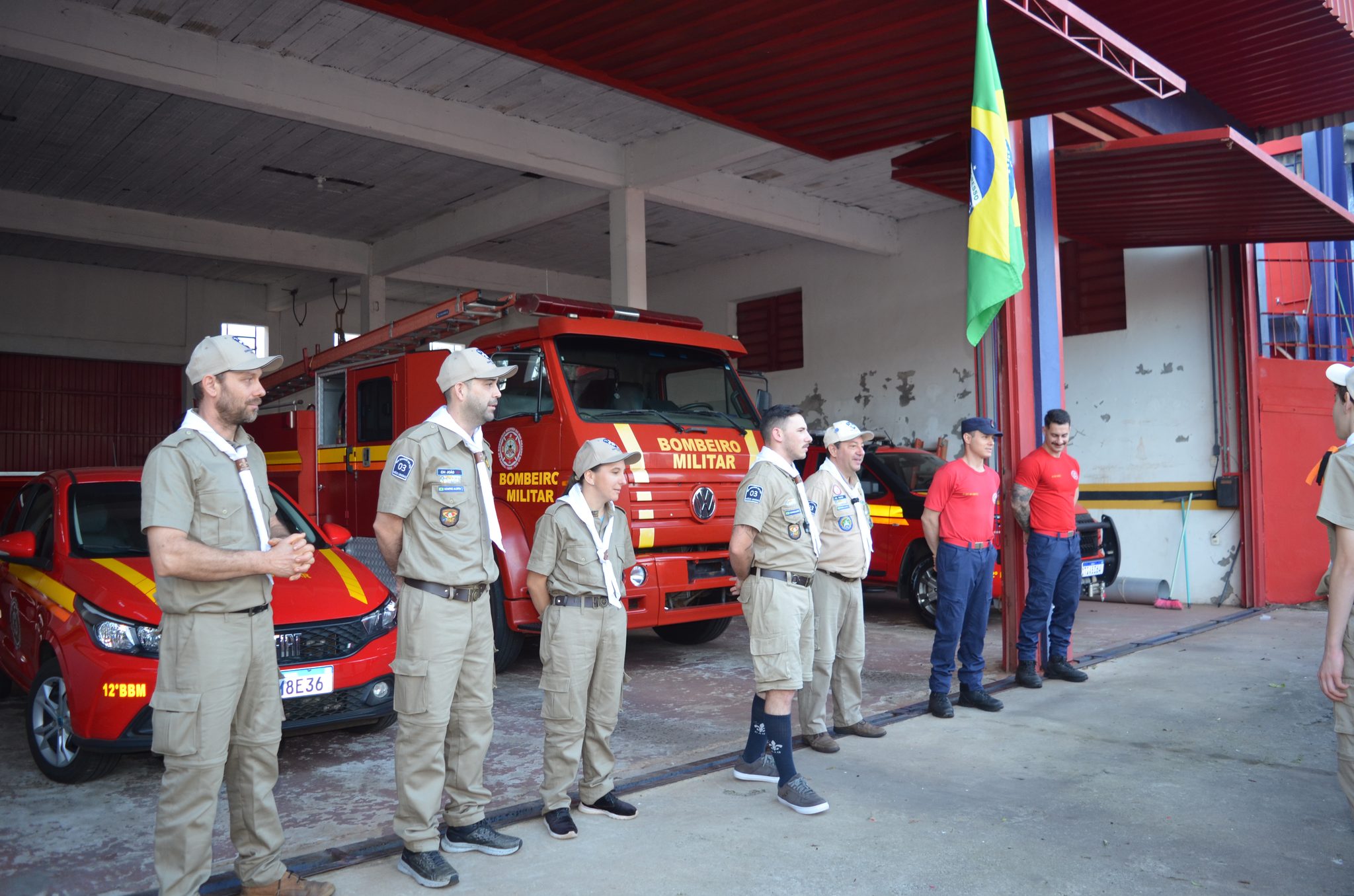 Curso dos escoteiros com o Corpo de Bombeiros