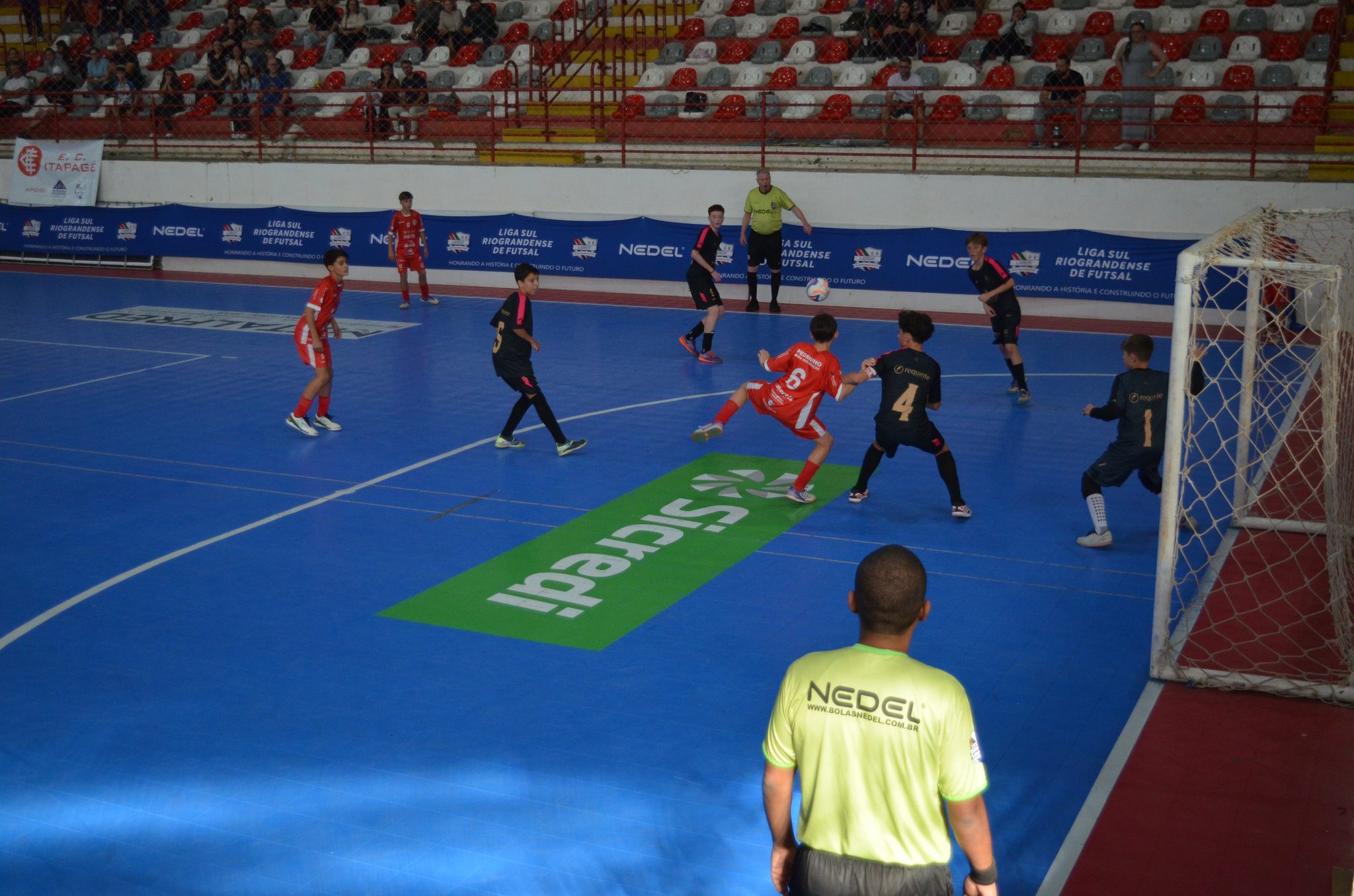 Estadual de Futsal Sub-13 no Ginásio Itapagé