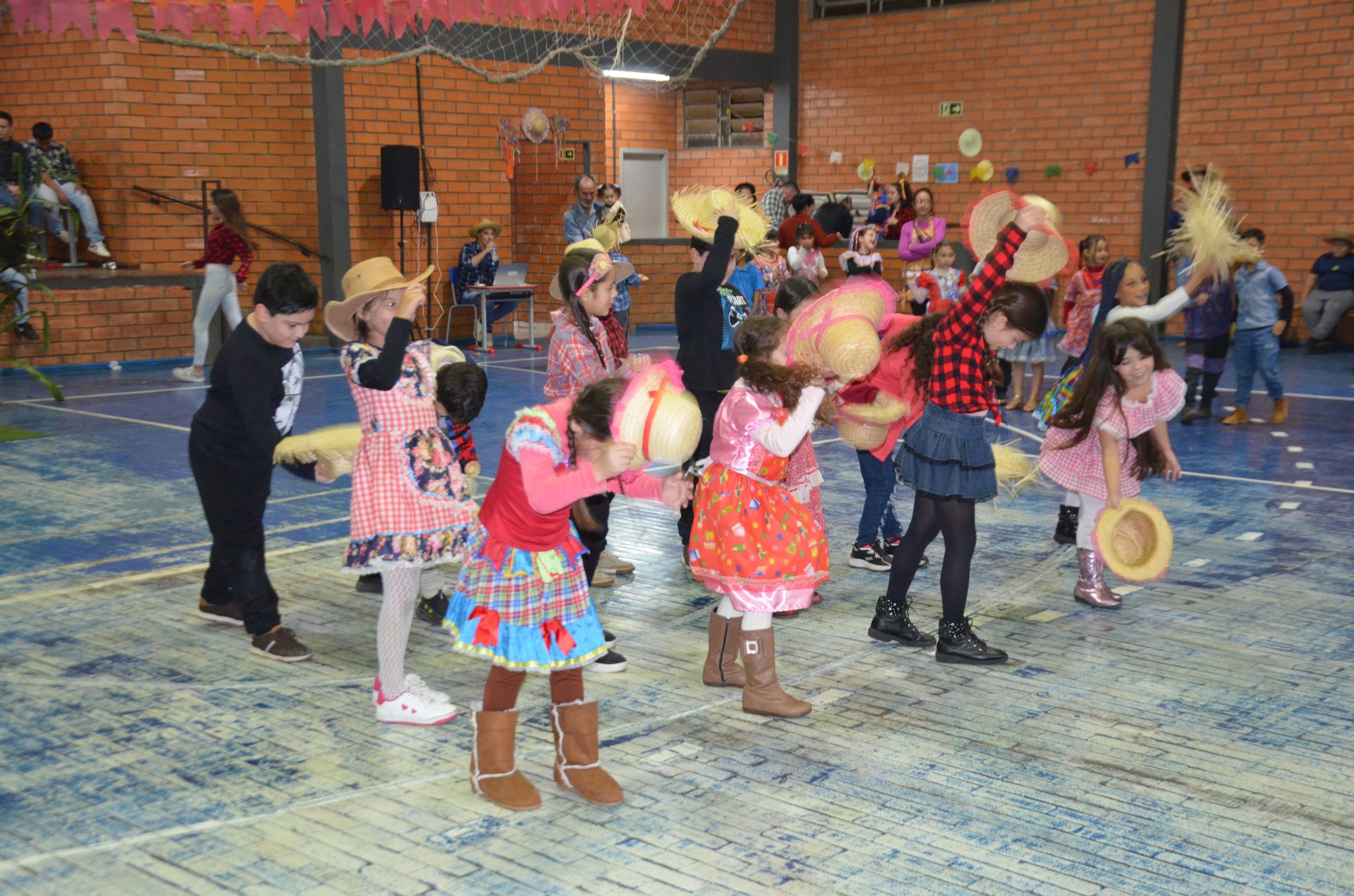 FW - Arraiá da Escola Irmã Odila Lehnen