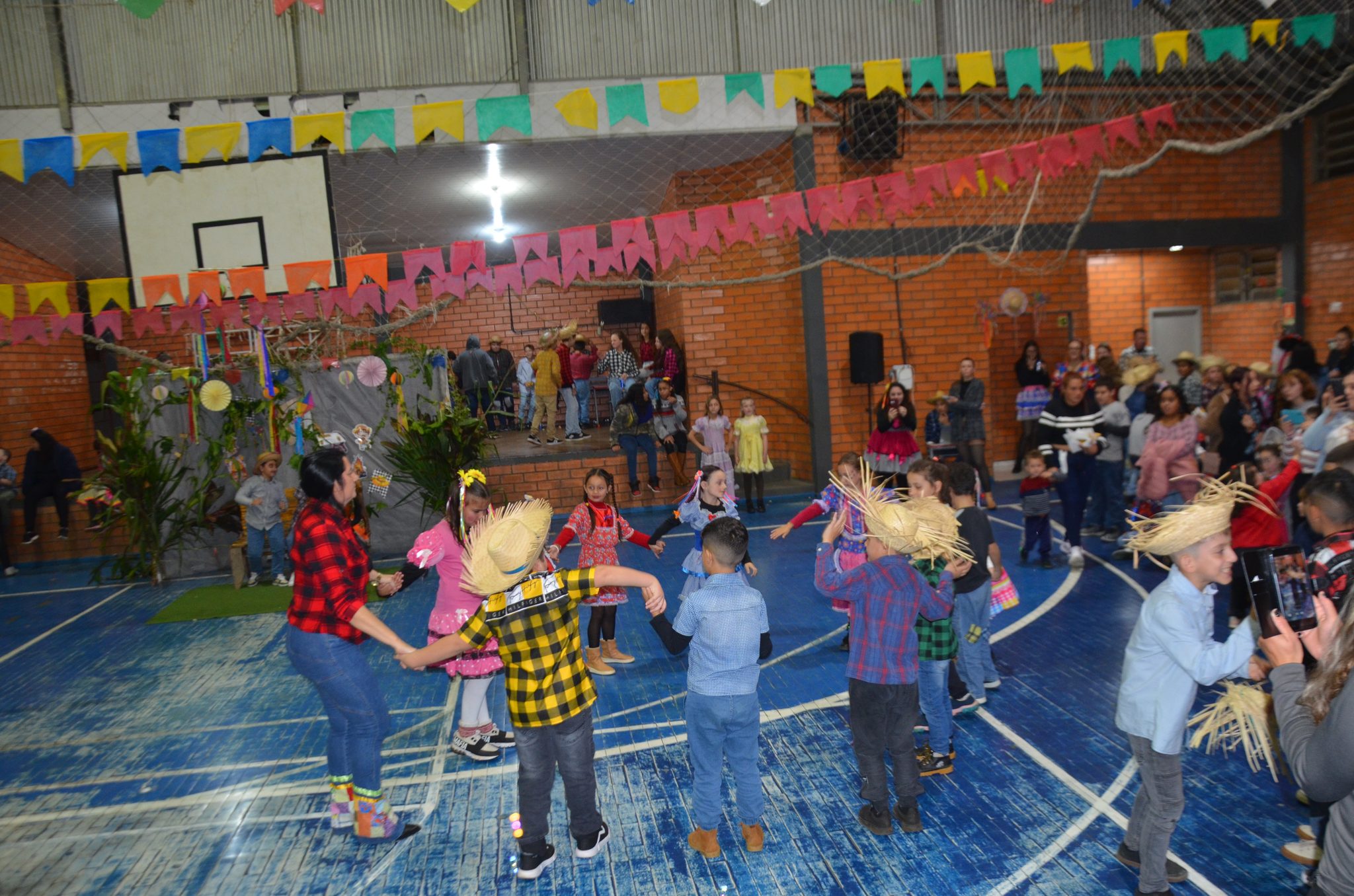 FW - Arraiá da Escola Irmã Odila Lehnen