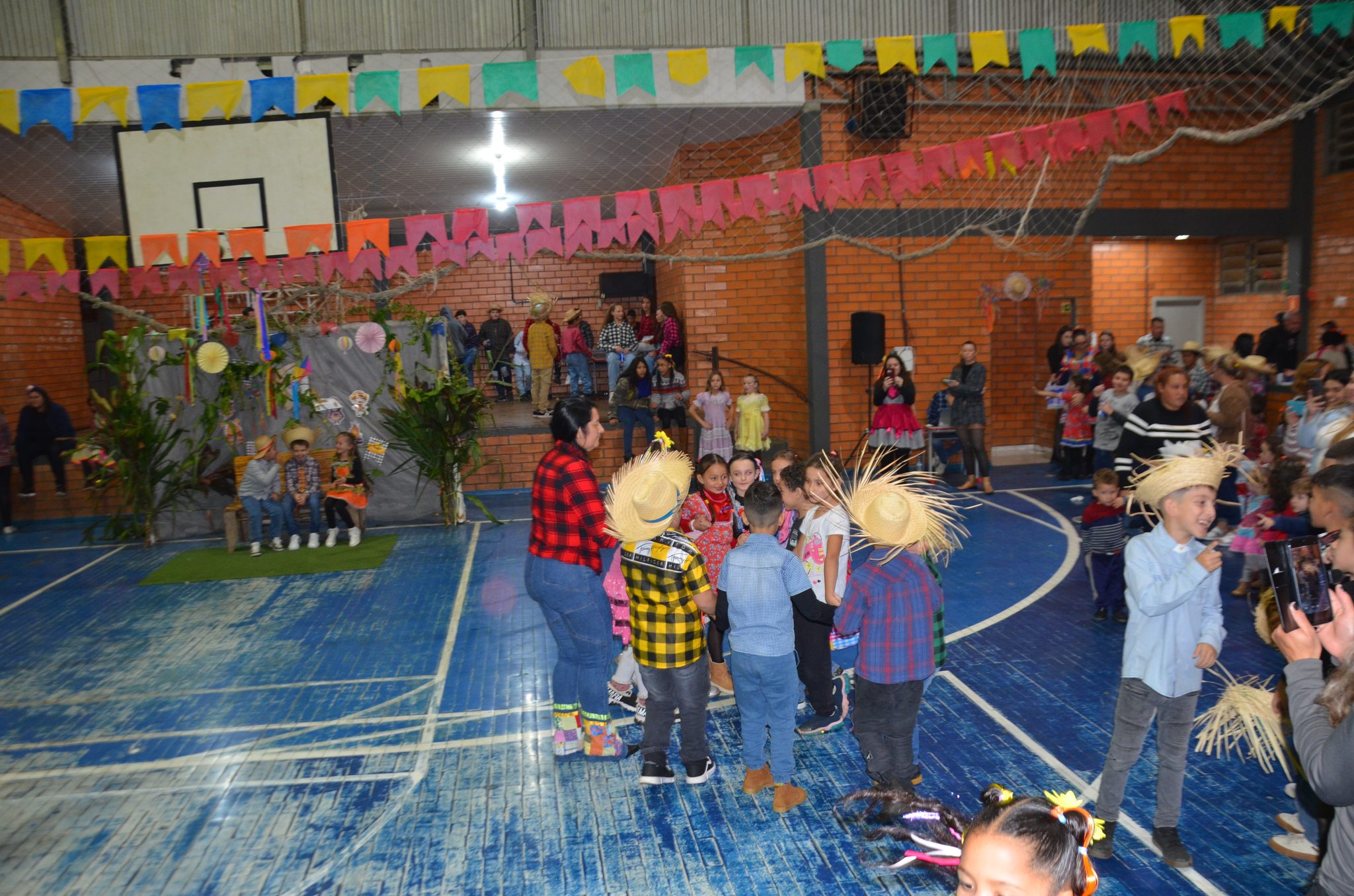 FW - Arraiá da Escola Irmã Odila Lehnen