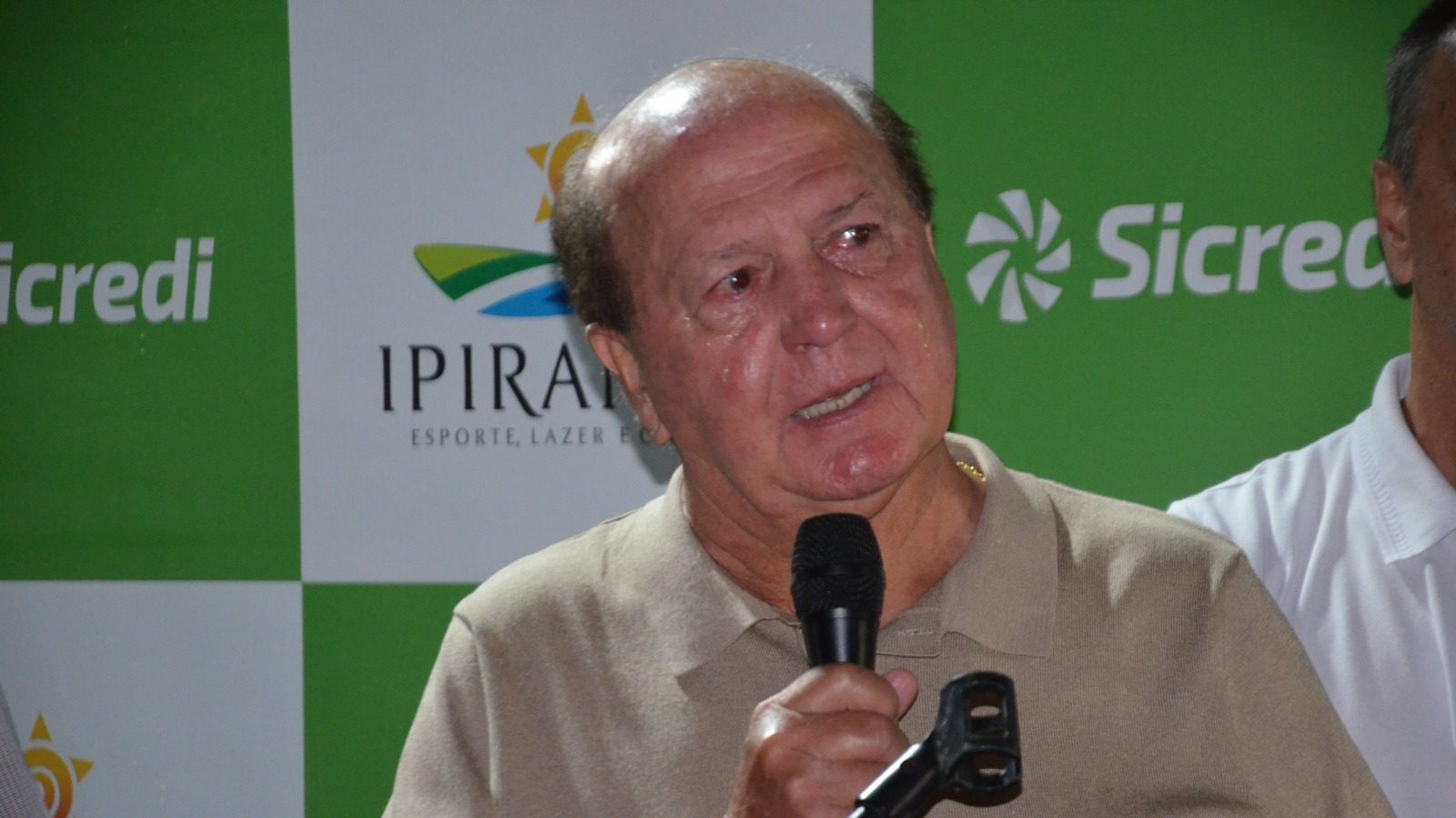 Inauguração de quadras de tênis cobertas no Clube Ipiranga