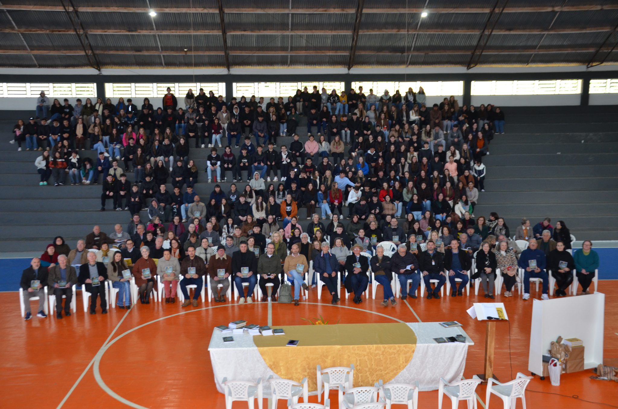 FW- Lançamento do livro “62 Anos da Escola Estadual Técnica José Cañellas – Um Gigante na Educação”