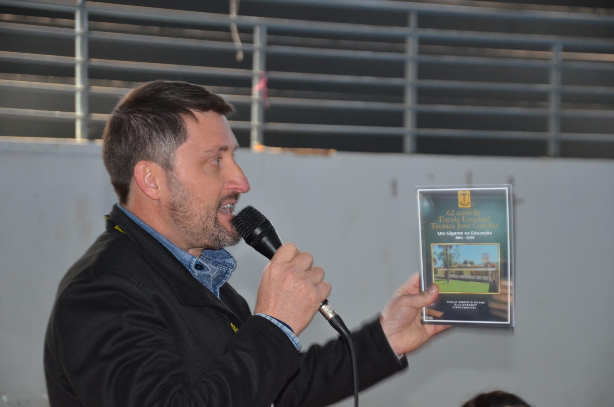 FW- Lançamento do livro “62 Anos da Escola Estadual Técnica José Cañellas – Um Gigante na Educação”