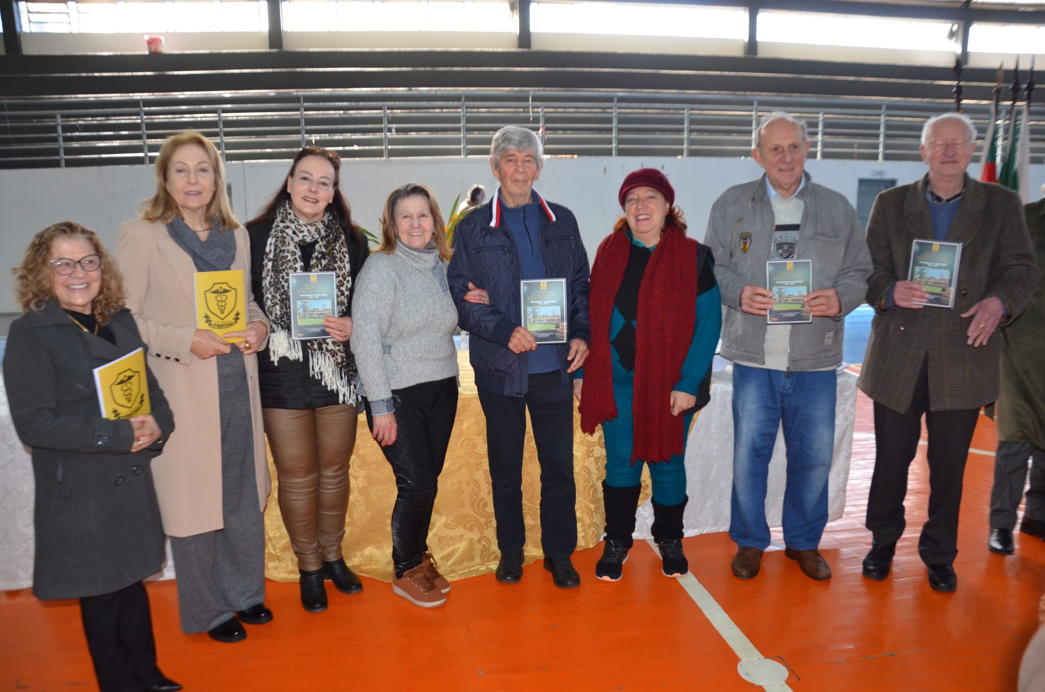 FW- Lançamento do livro “62 Anos da Escola Estadual Técnica José Cañellas – Um Gigante na Educação”