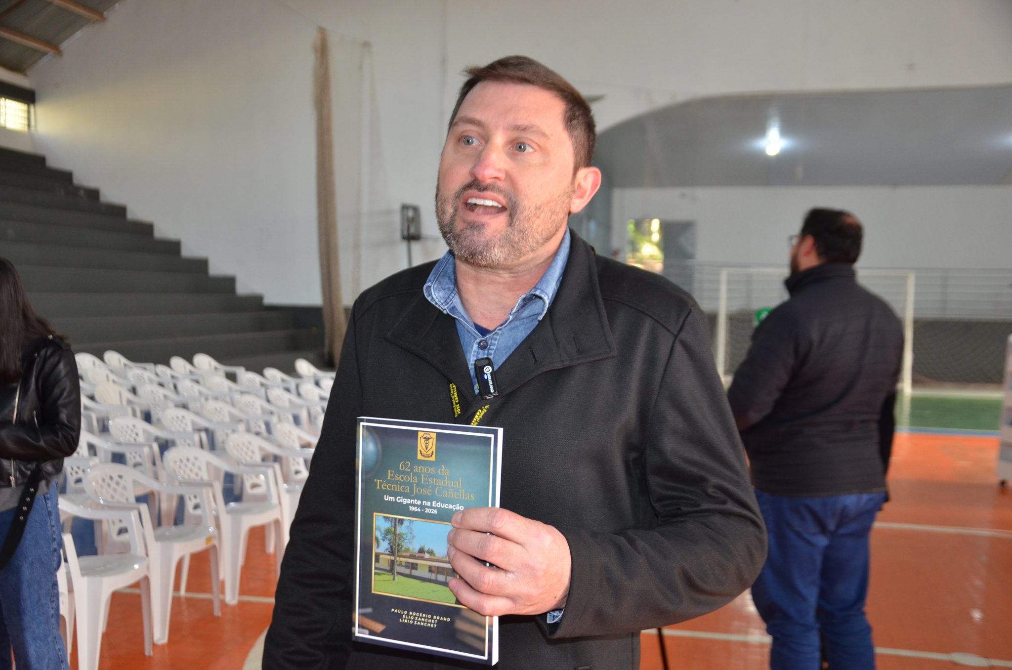 FW- Lançamento do livro “62 Anos da Escola Estadual Técnica José Cañellas – Um Gigante na Educação”