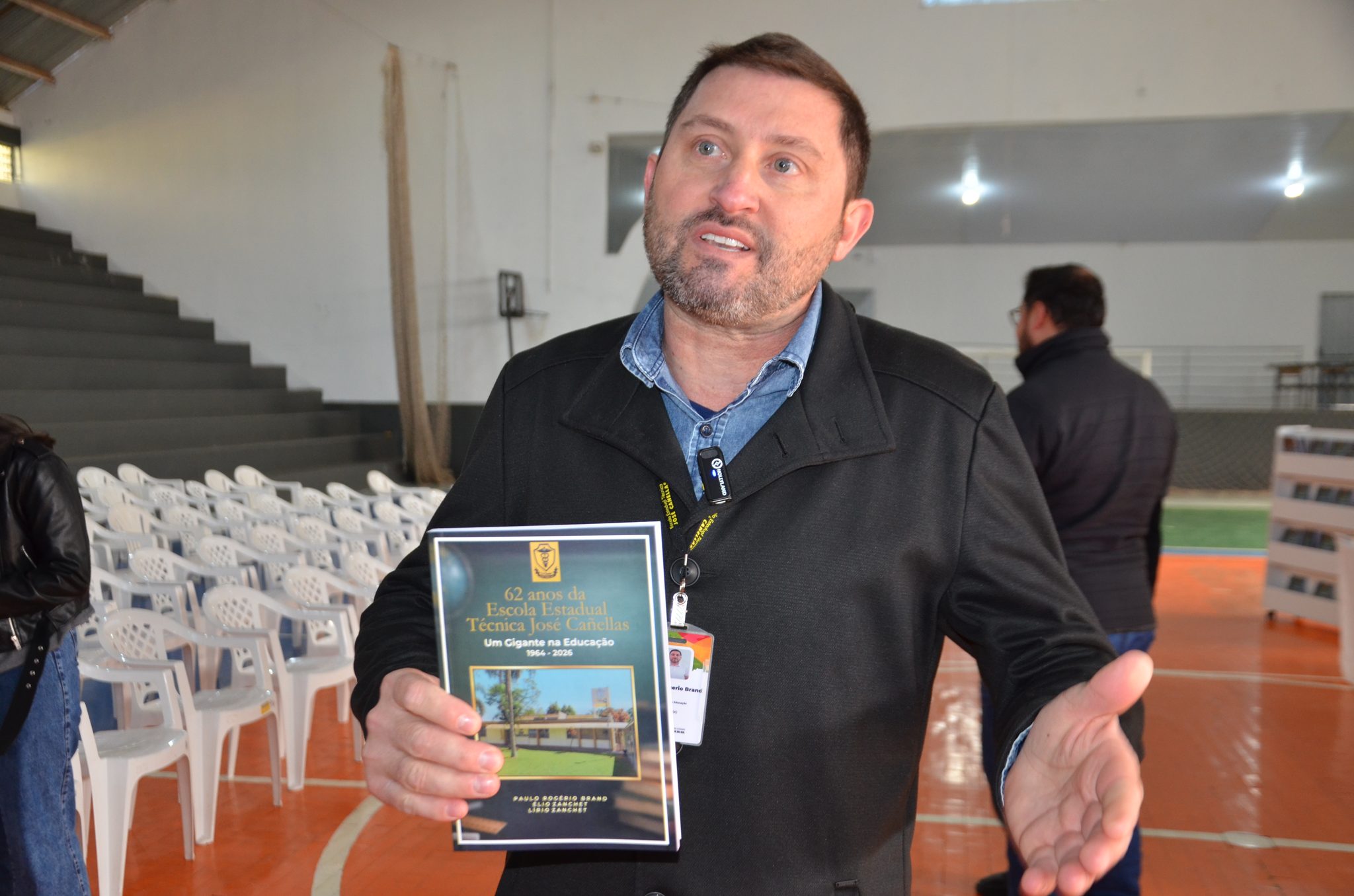 FW- Lançamento do livro “62 Anos da Escola Estadual Técnica José Cañellas – Um Gigante na Educação”