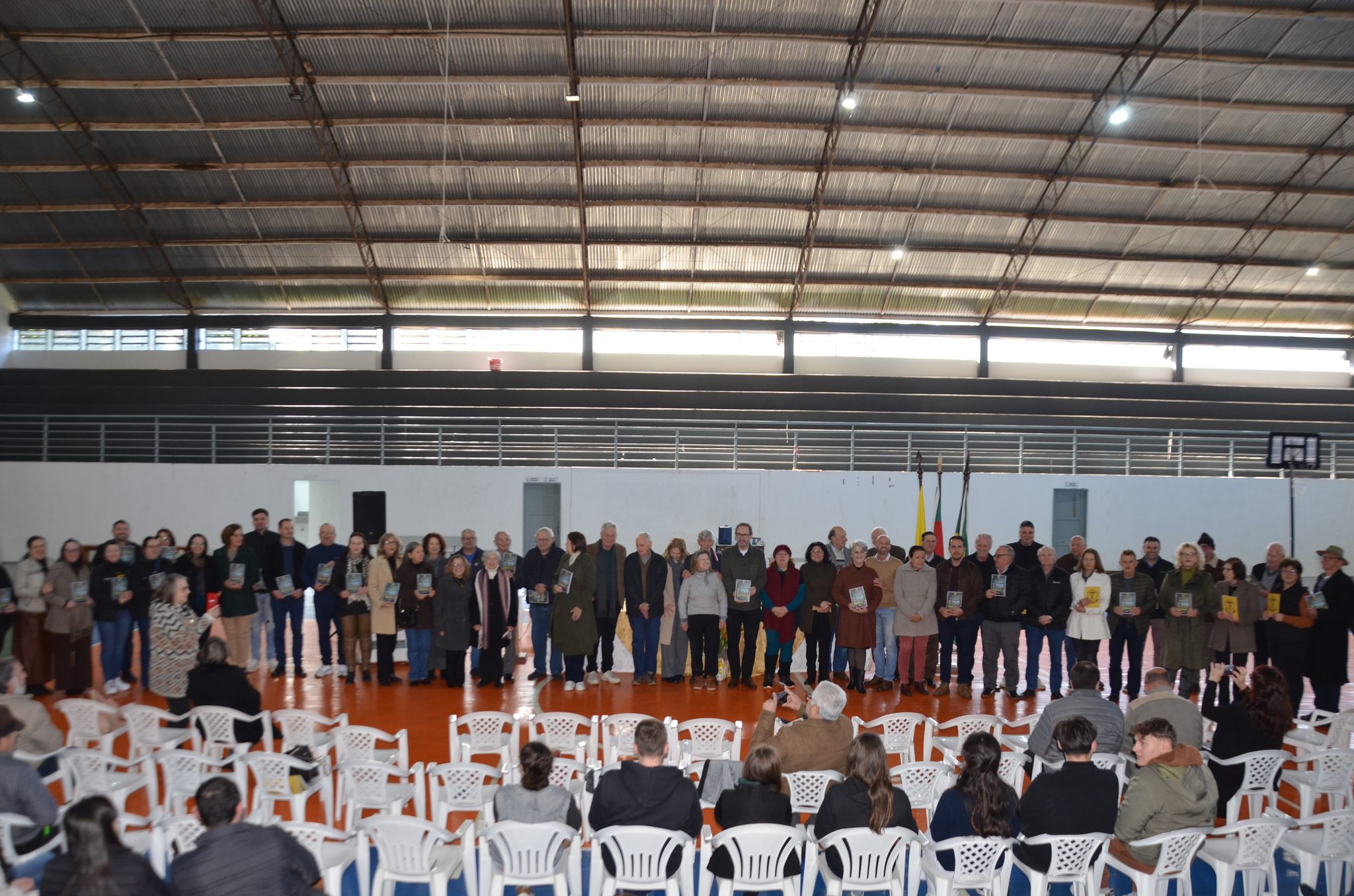 FW- Lançamento do livro “62 Anos da Escola Estadual Técnica José Cañellas – Um Gigante na Educação”