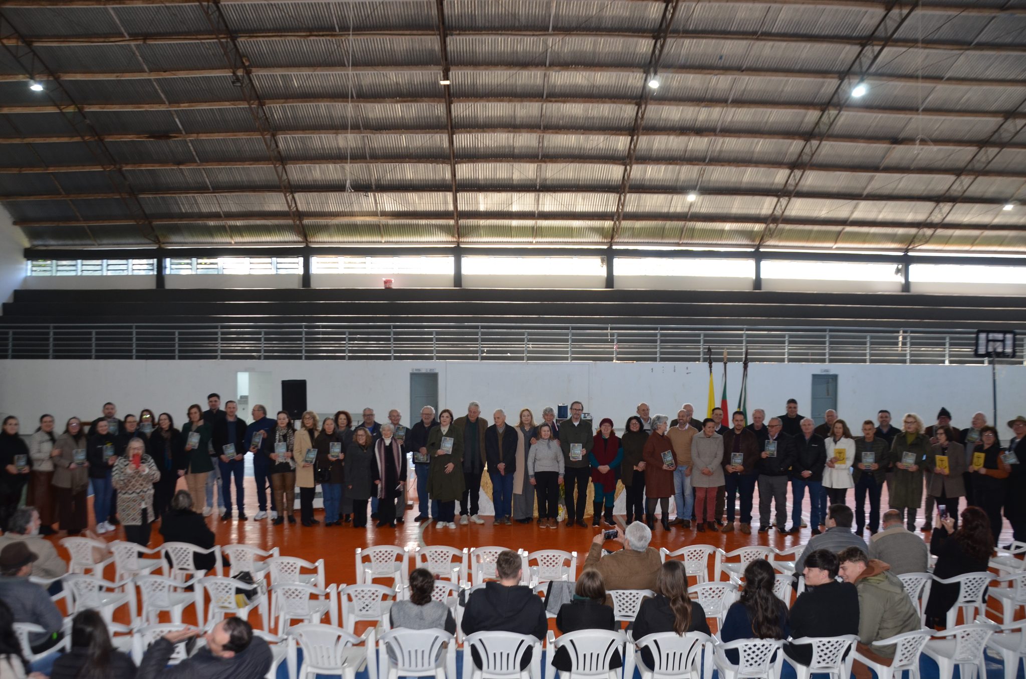 FW- Lançamento do livro “62 Anos da Escola Estadual Técnica José Cañellas – Um Gigante na Educação”