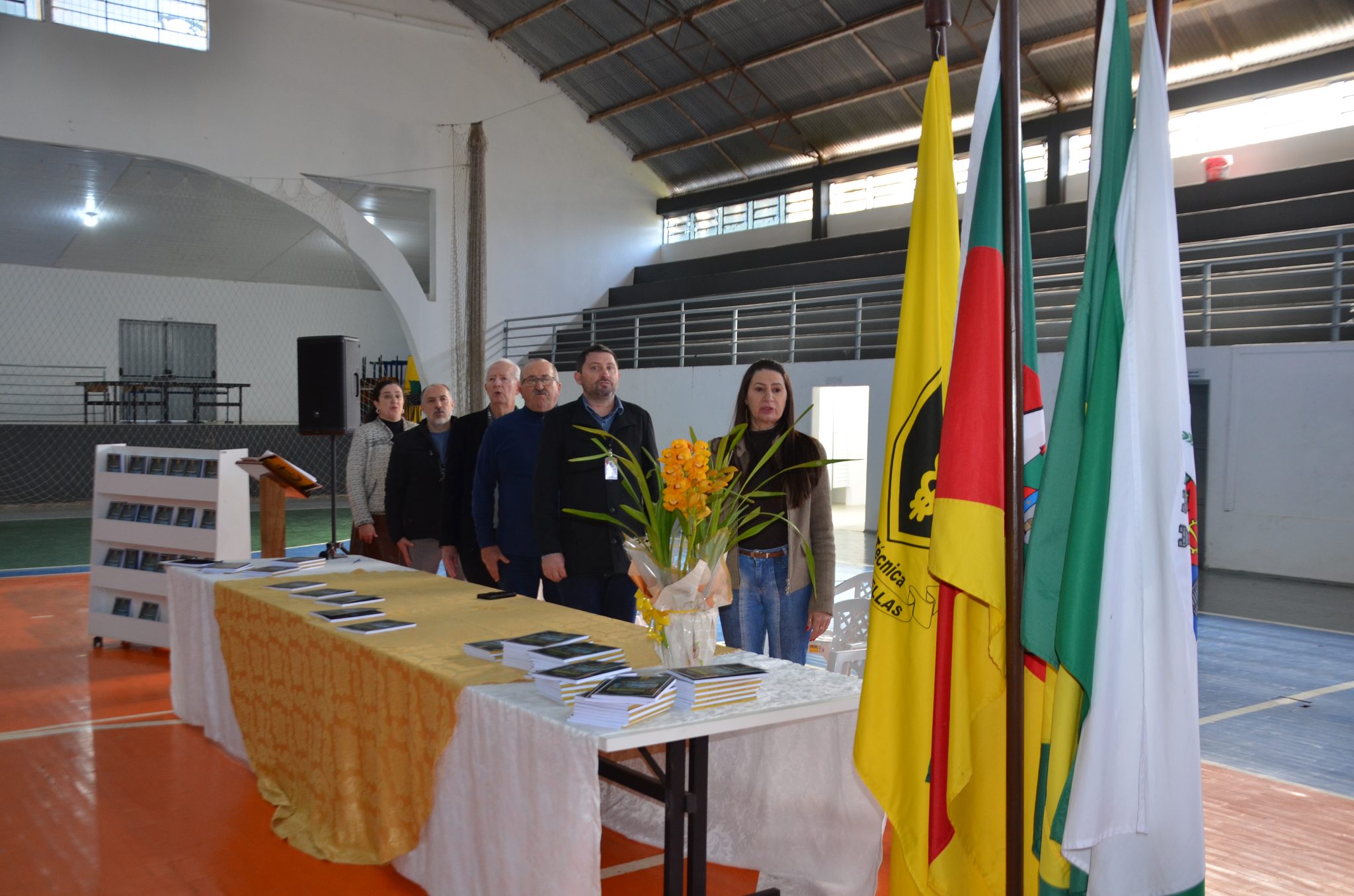 FW- Lançamento do livro “62 Anos da Escola Estadual Técnica José Cañellas – Um Gigante na Educação”