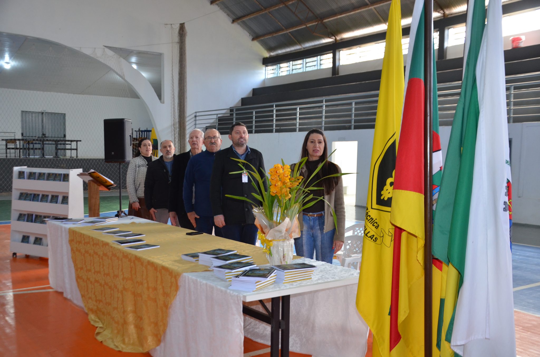 FW- Lançamento do livro “62 Anos da Escola Estadual Técnica José Cañellas – Um Gigante na Educação”