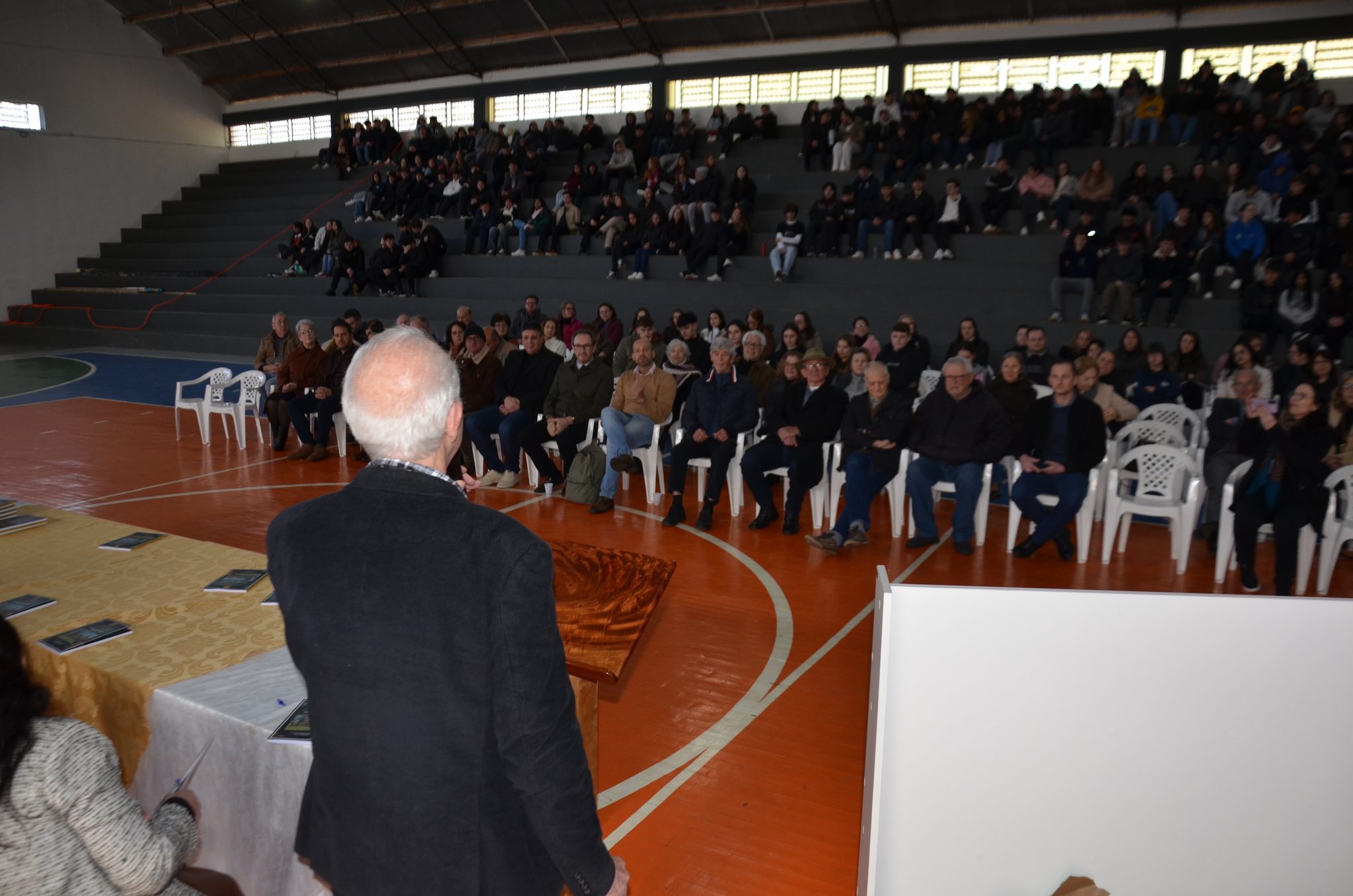 FW- Lançamento do livro “62 Anos da Escola Estadual Técnica José Cañellas – Um Gigante na Educação”