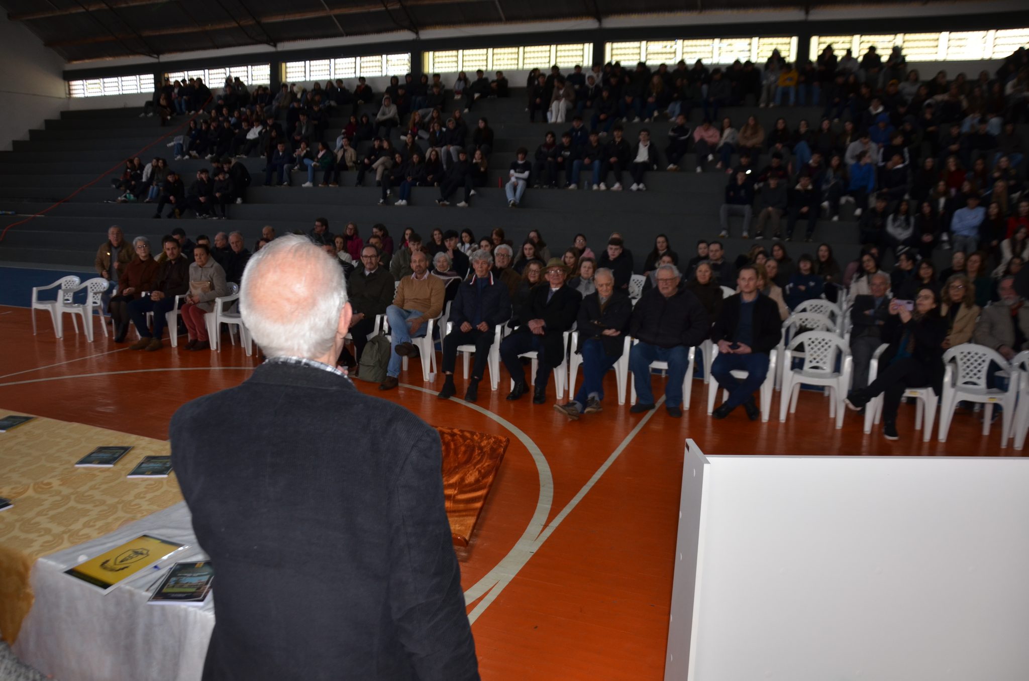 FW- Lançamento do livro “62 Anos da Escola Estadual Técnica José Cañellas – Um Gigante na Educação”