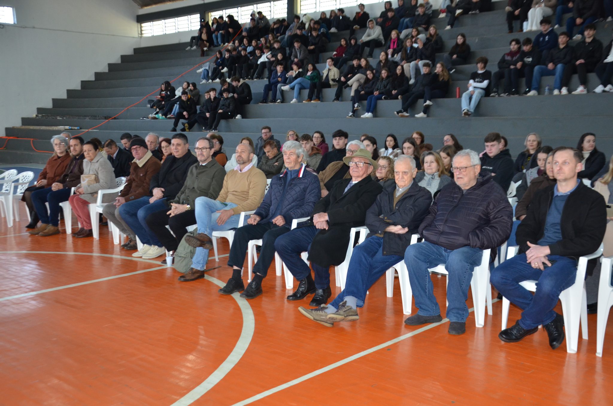 FW- Lançamento do livro “62 Anos da Escola Estadual Técnica José Cañellas – Um Gigante na Educação”