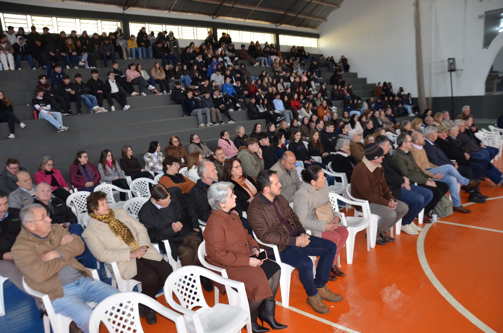 FW- Lançamento do livro “62 Anos da Escola Estadual Técnica José Cañellas – Um Gigante na Educação”
