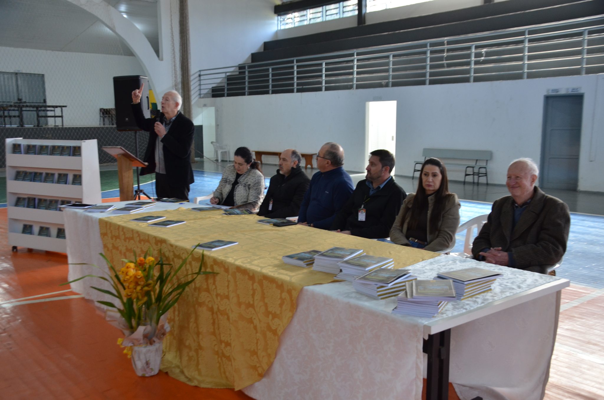 FW- Lançamento do livro “62 Anos da Escola Estadual Técnica José Cañellas – Um Gigante na Educação”