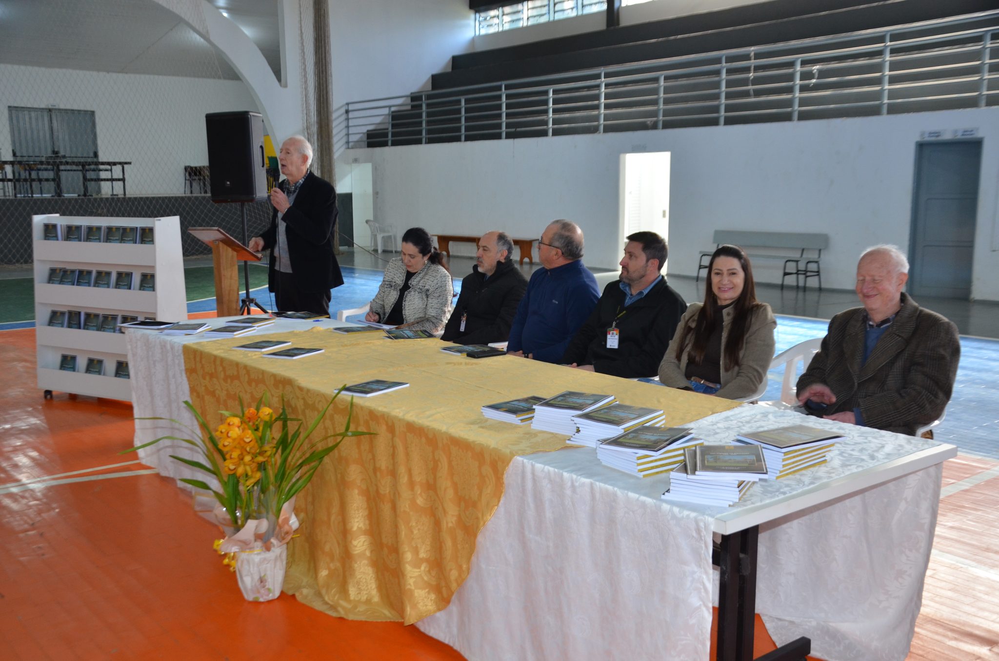 FW- Lançamento do livro “62 Anos da Escola Estadual Técnica José Cañellas – Um Gigante na Educação”